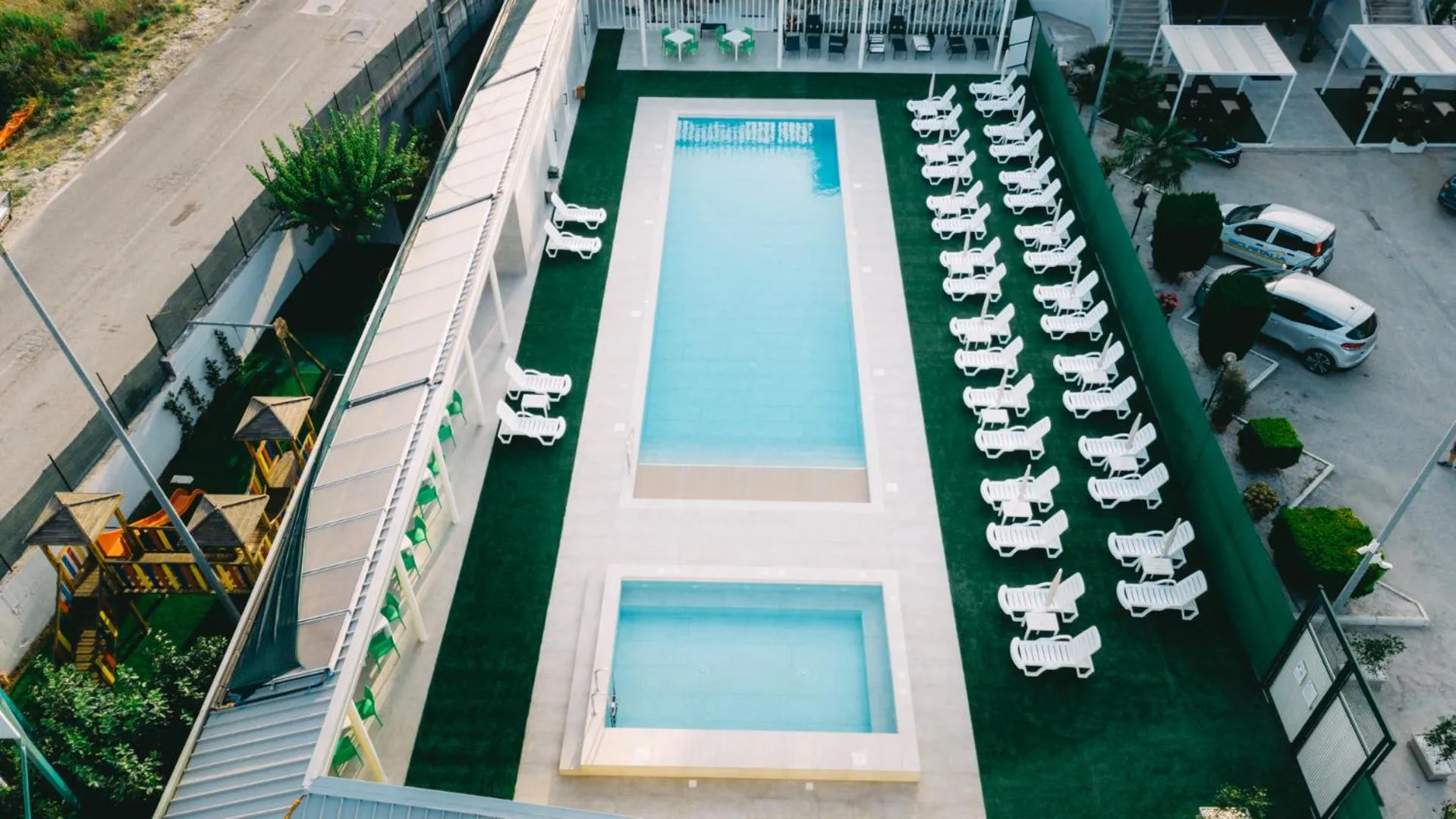 Swimming pool in Hotel La Tavernetta