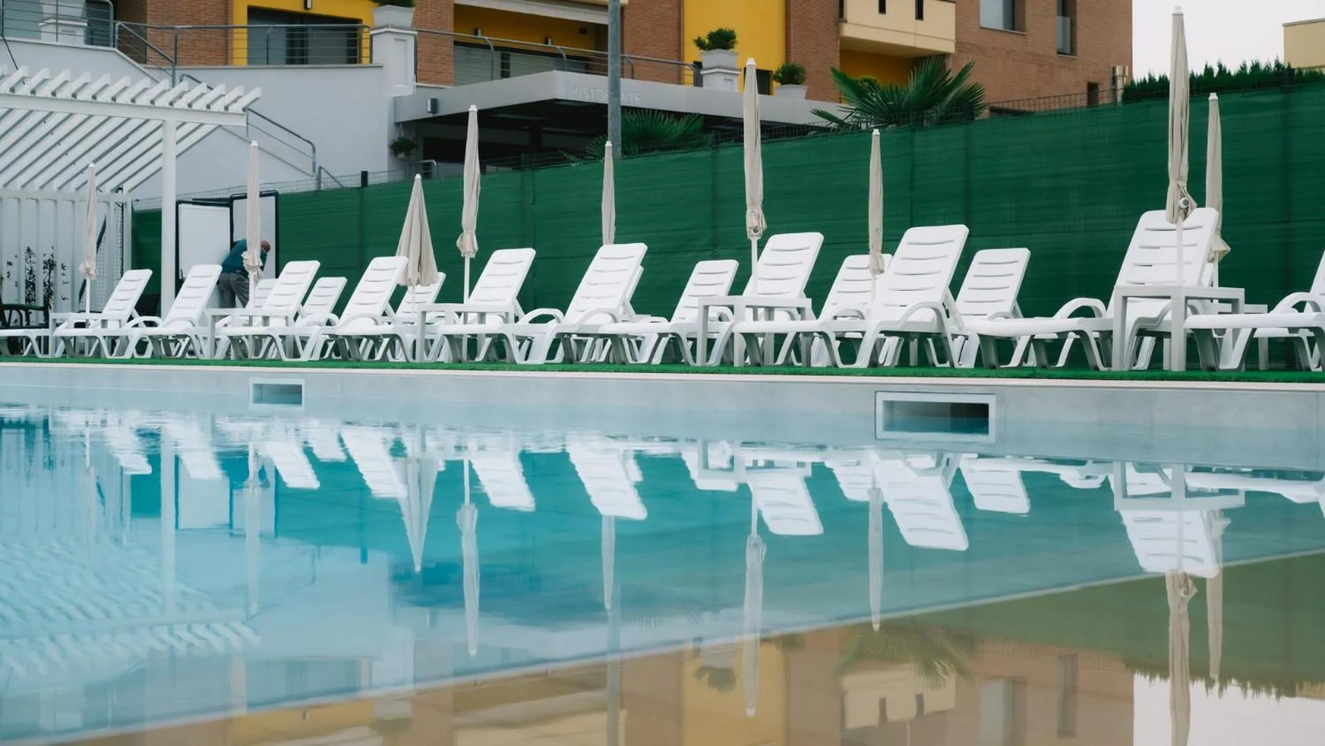 Swimming pool in Hotel La Tavernetta