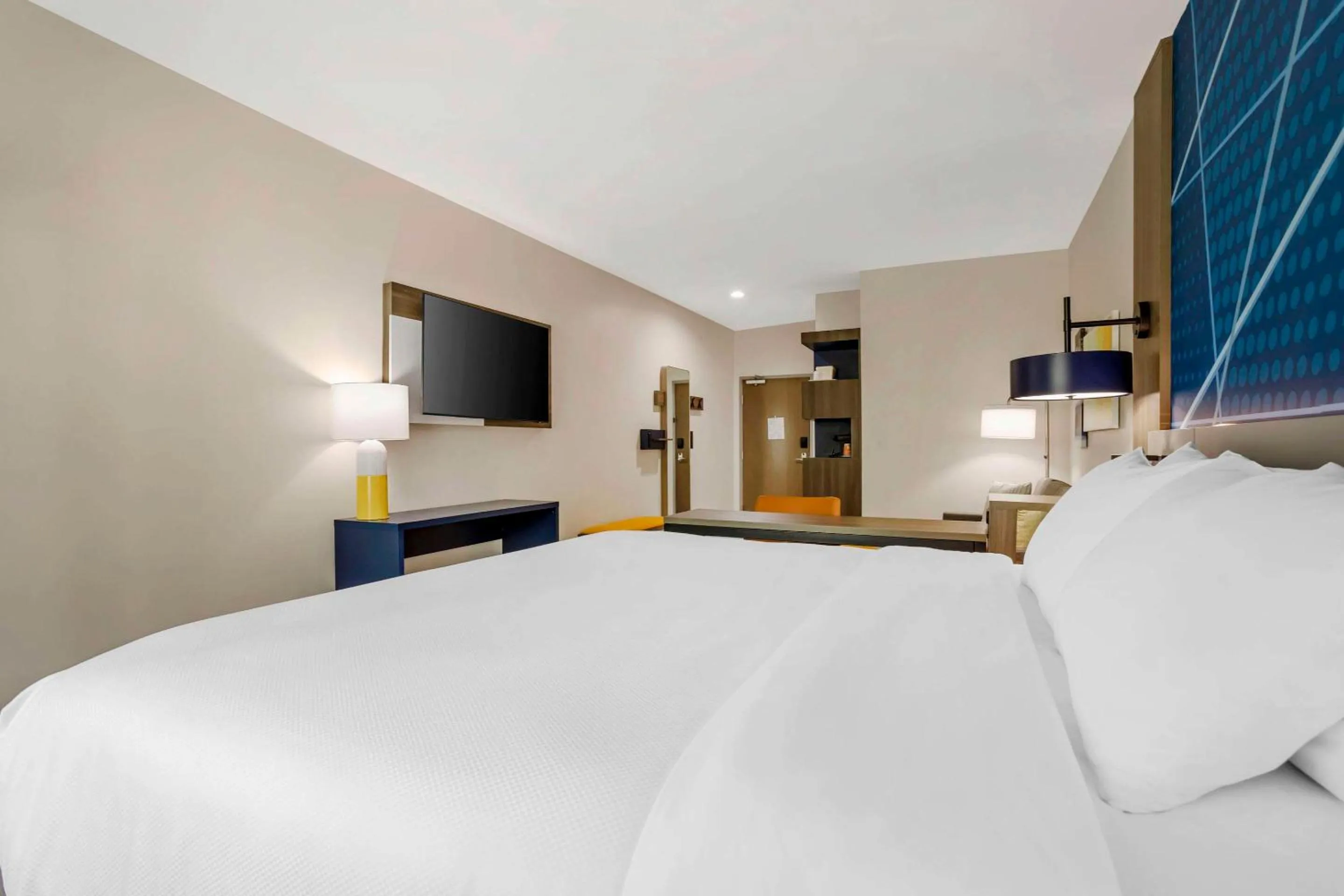 Bedroom, Bed in Comfort Inn & Suites Huntsville Near University