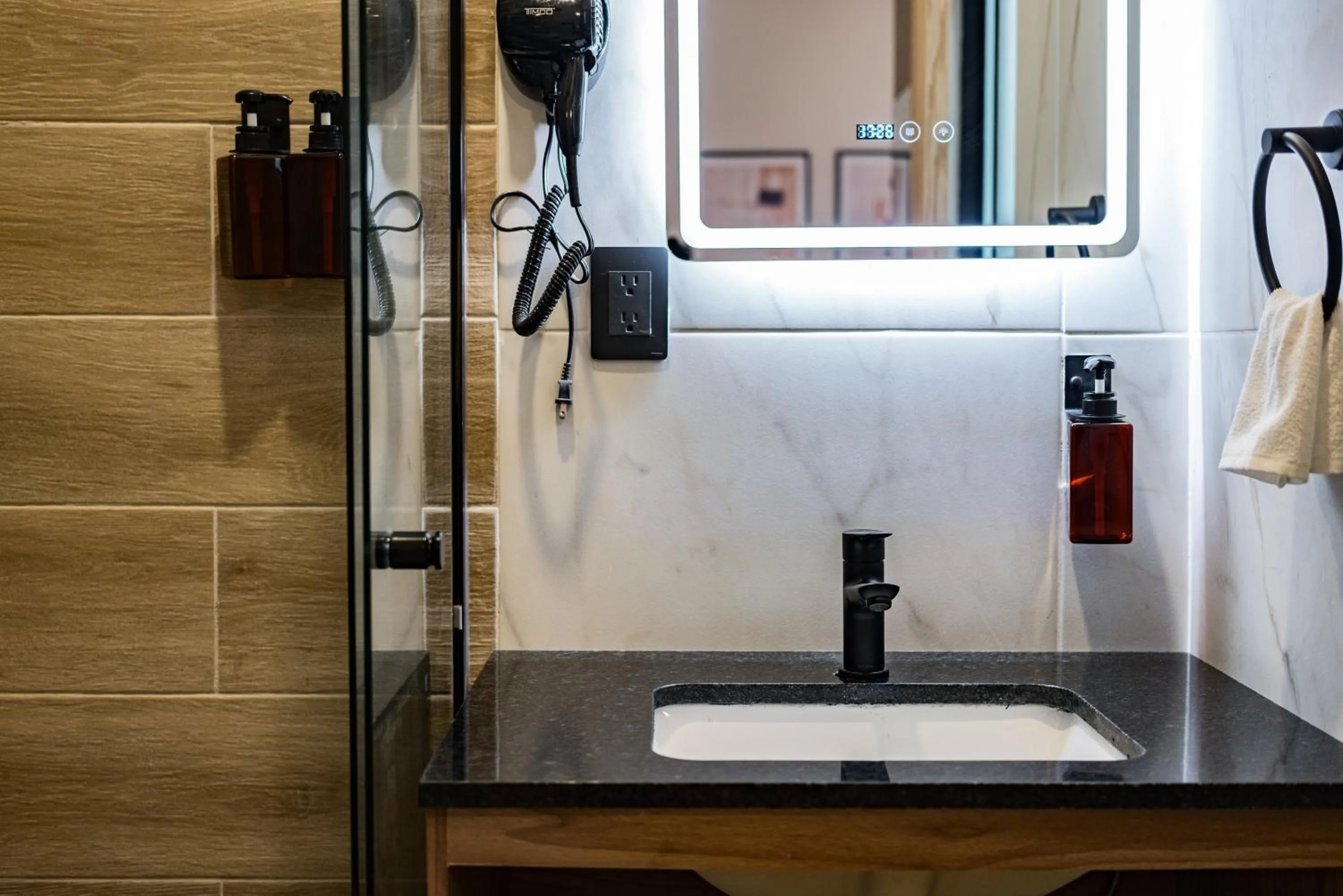 Bathroom in Suites Monterrey by Escajal Rooms