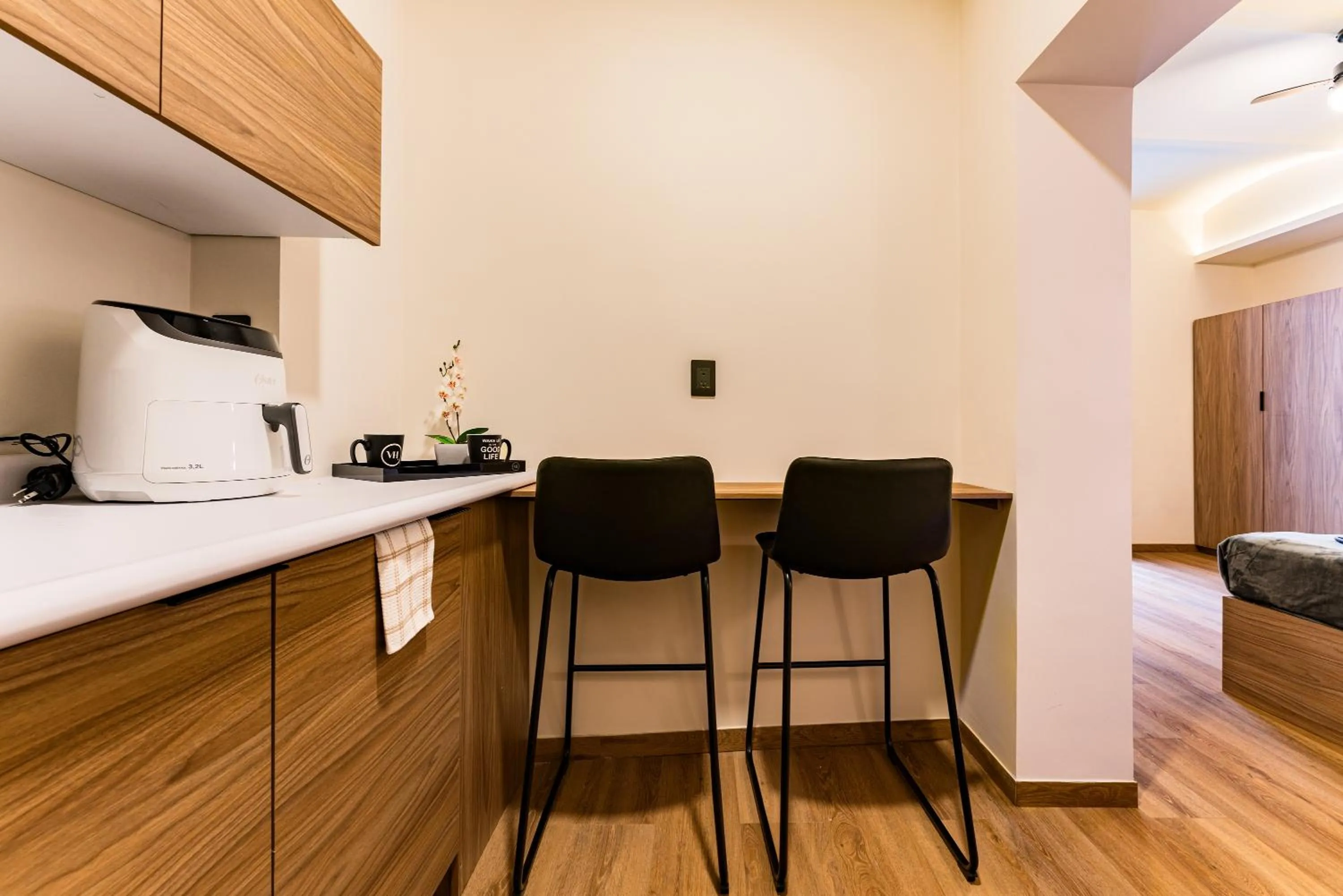 Dining area in Suites Monterrey by Escajal Rooms