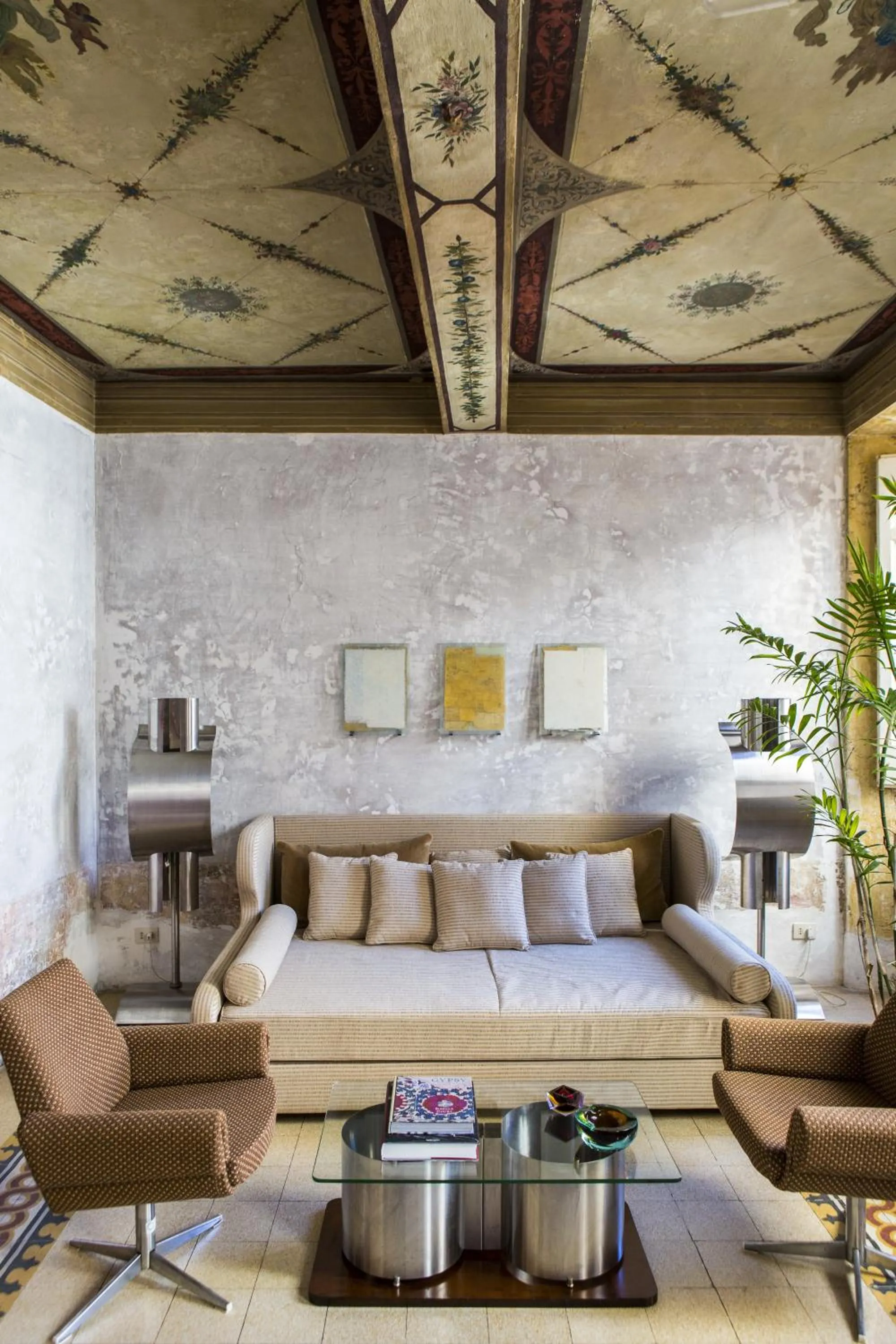 Living room in G-Rough, Rome, a Member of Design Hotels