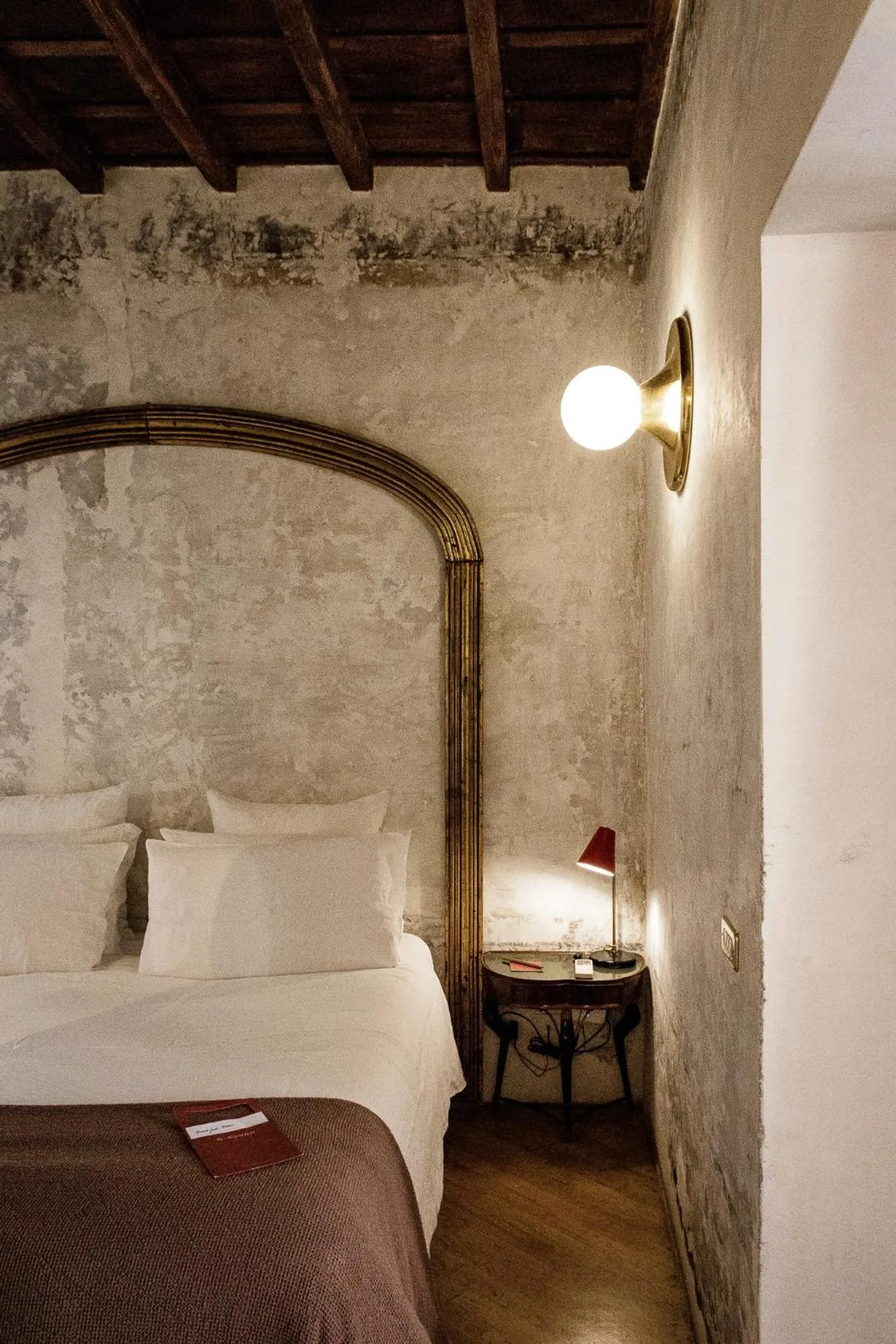 Bed in G-Rough, Rome, a Member of Design Hotels