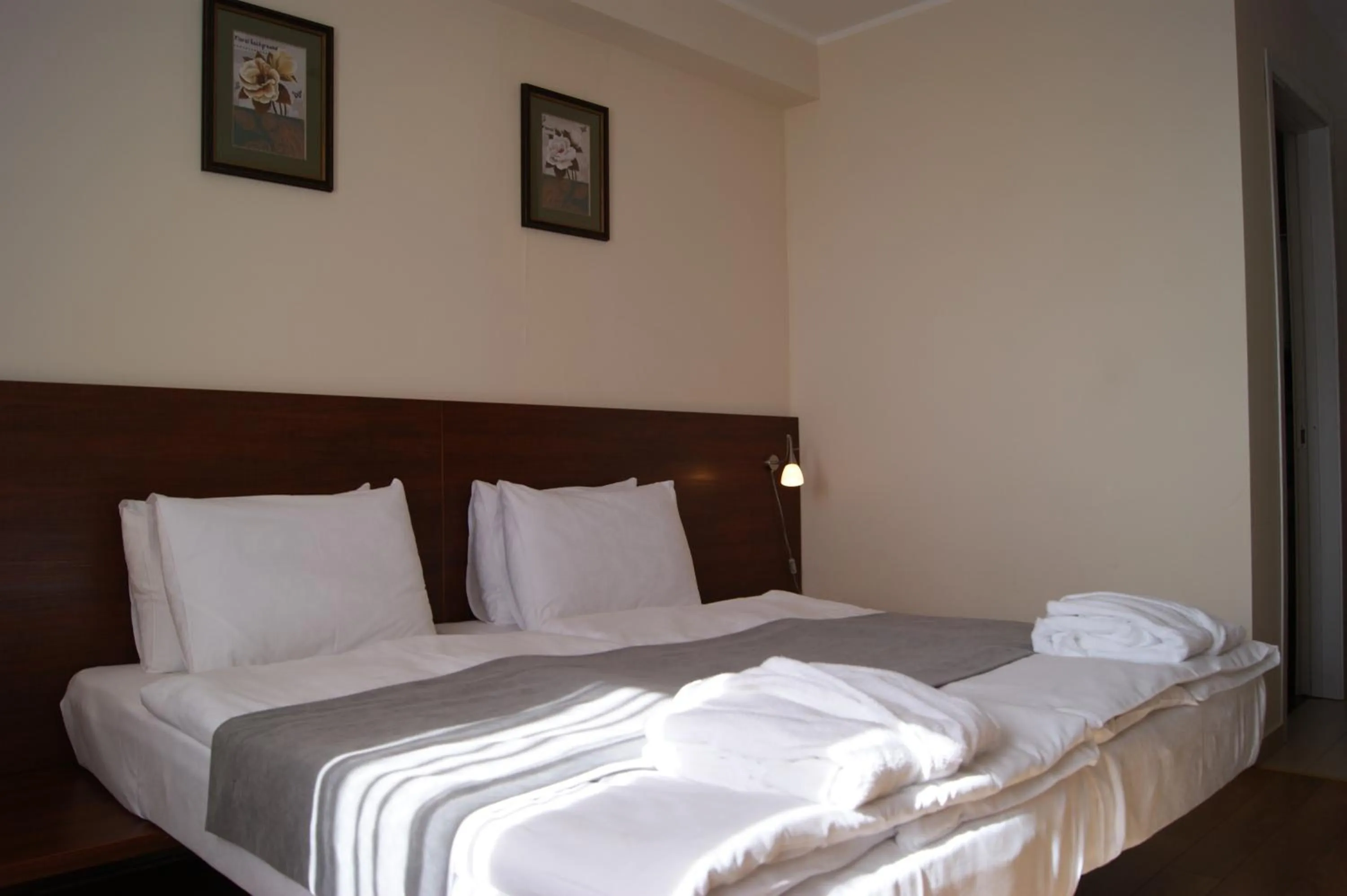 Bedroom, Bed in Monte Hotel