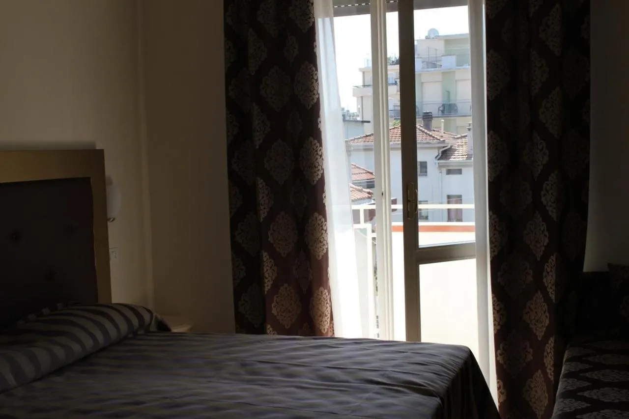 Day, Bed in Hotel Marina