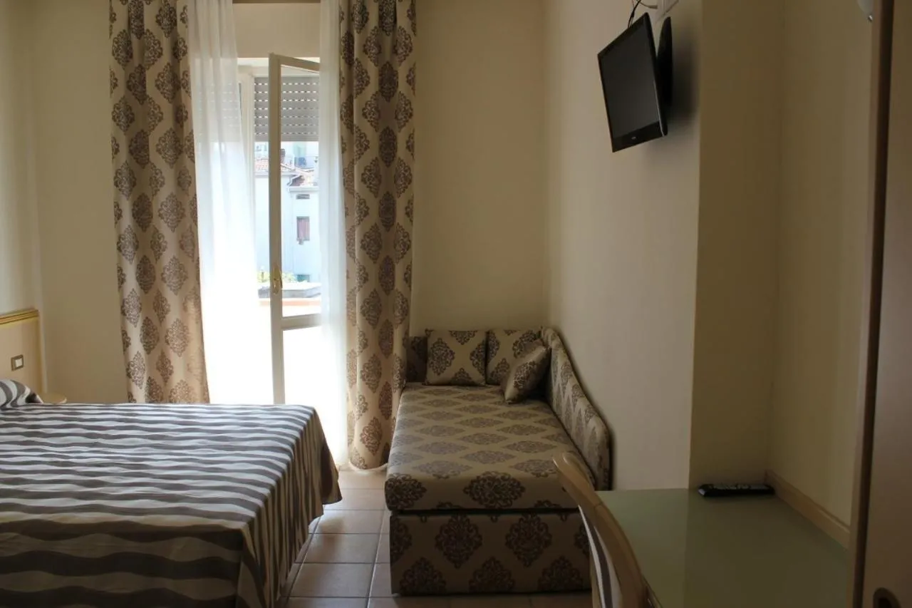 Day, Bed in Hotel Marina