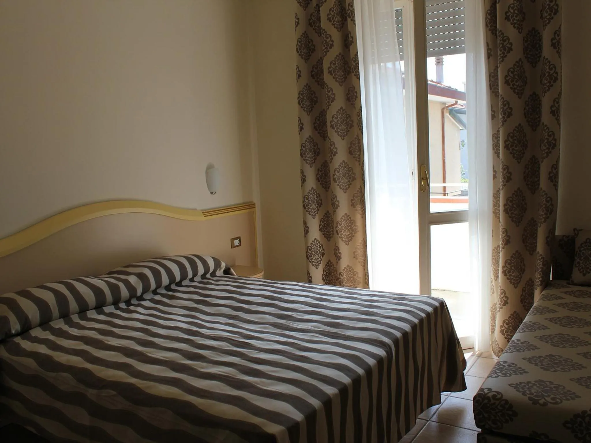 Day, Bed in Hotel Marina
