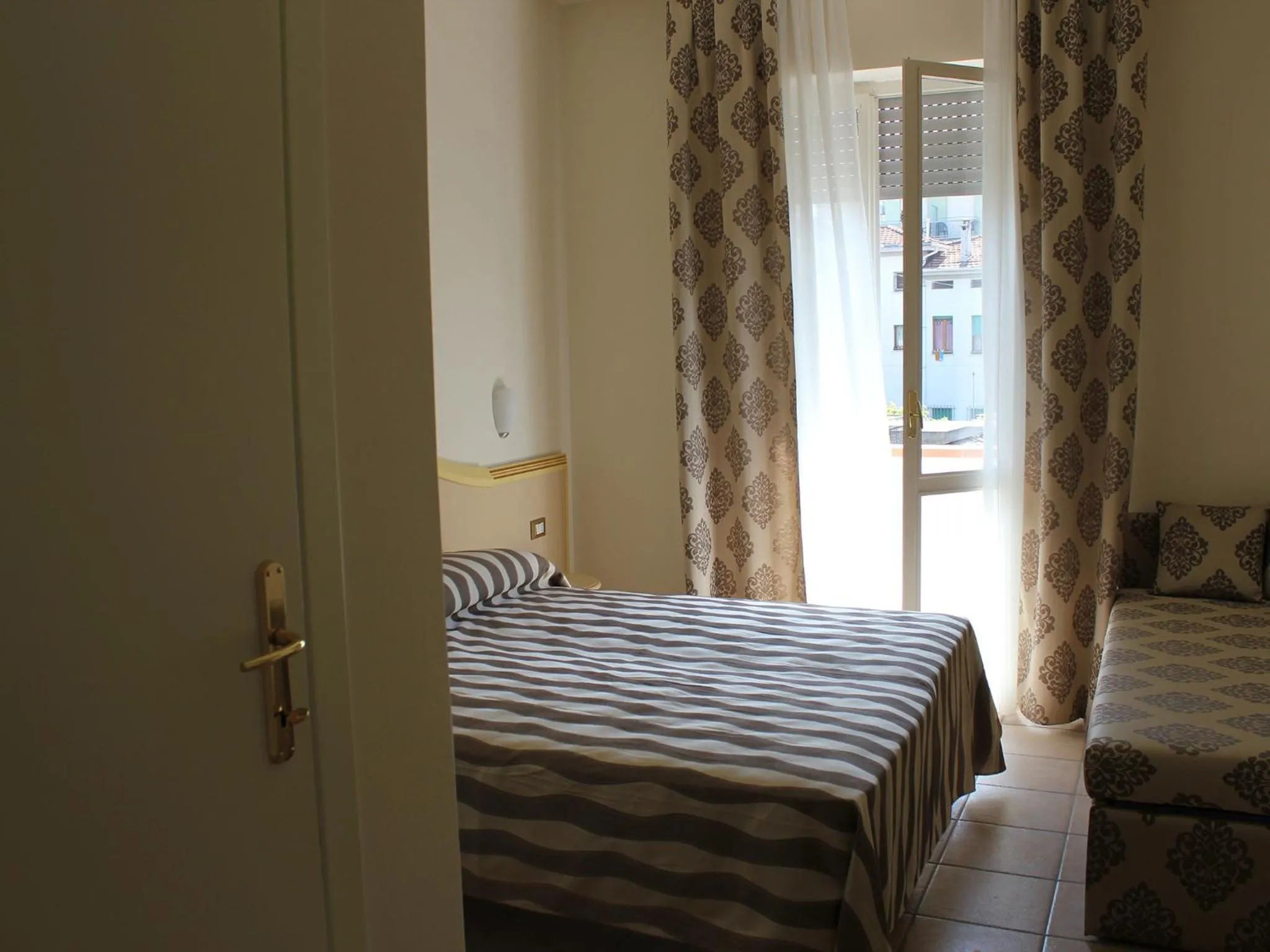 Day, Bed in Hotel Marina