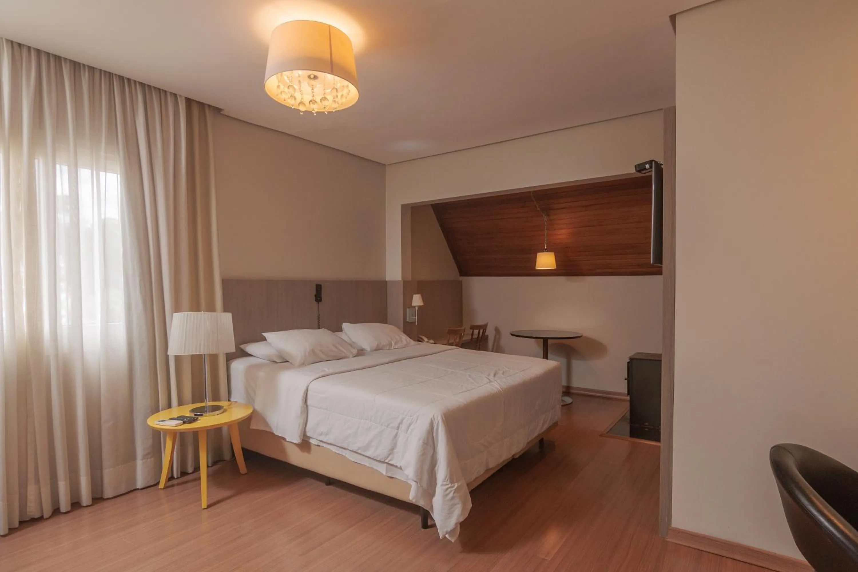 Photo of the whole room, Bed in Pousada Naala Gramado