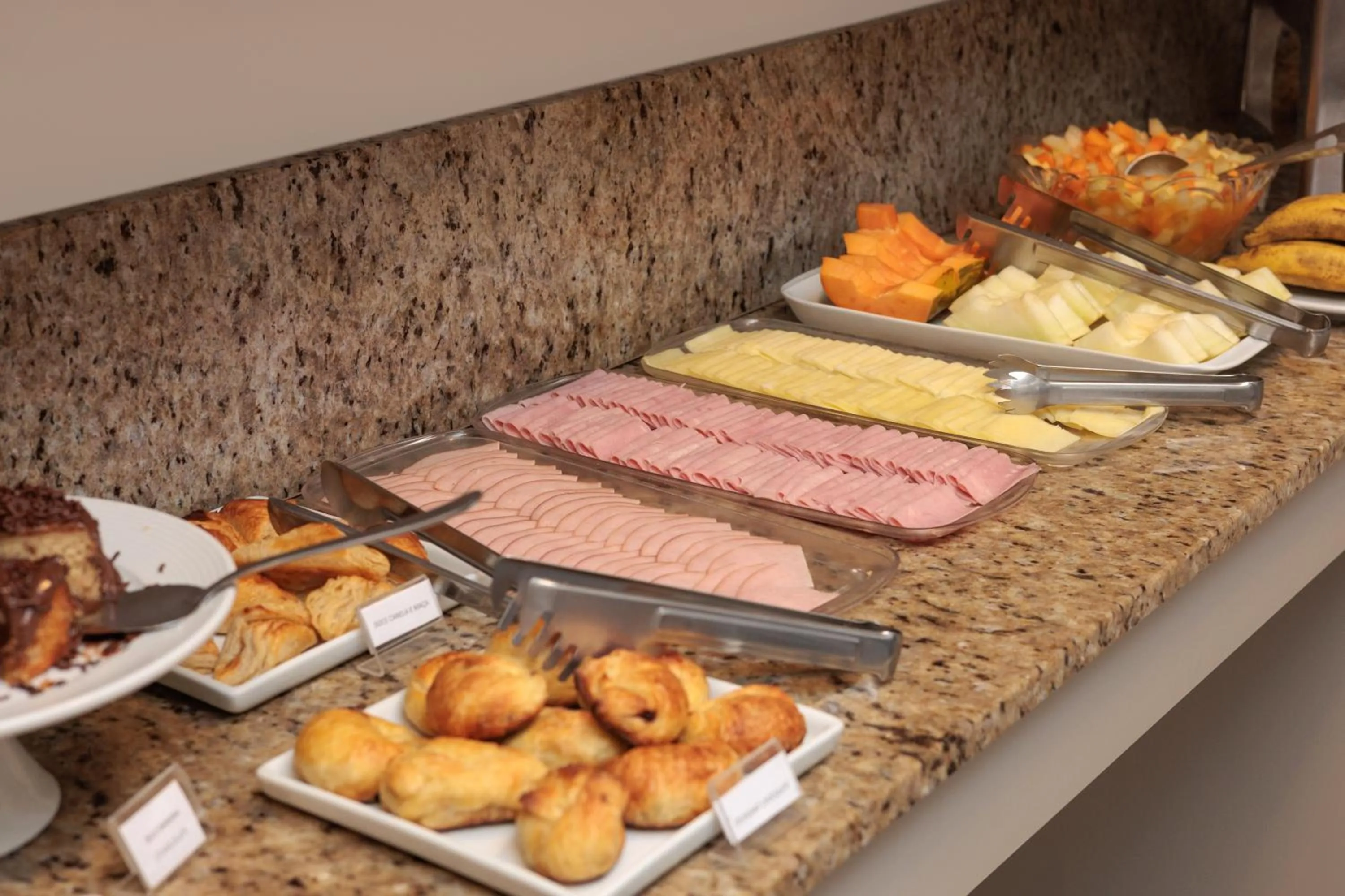 Breakfast in Pousada Zammá Gramado