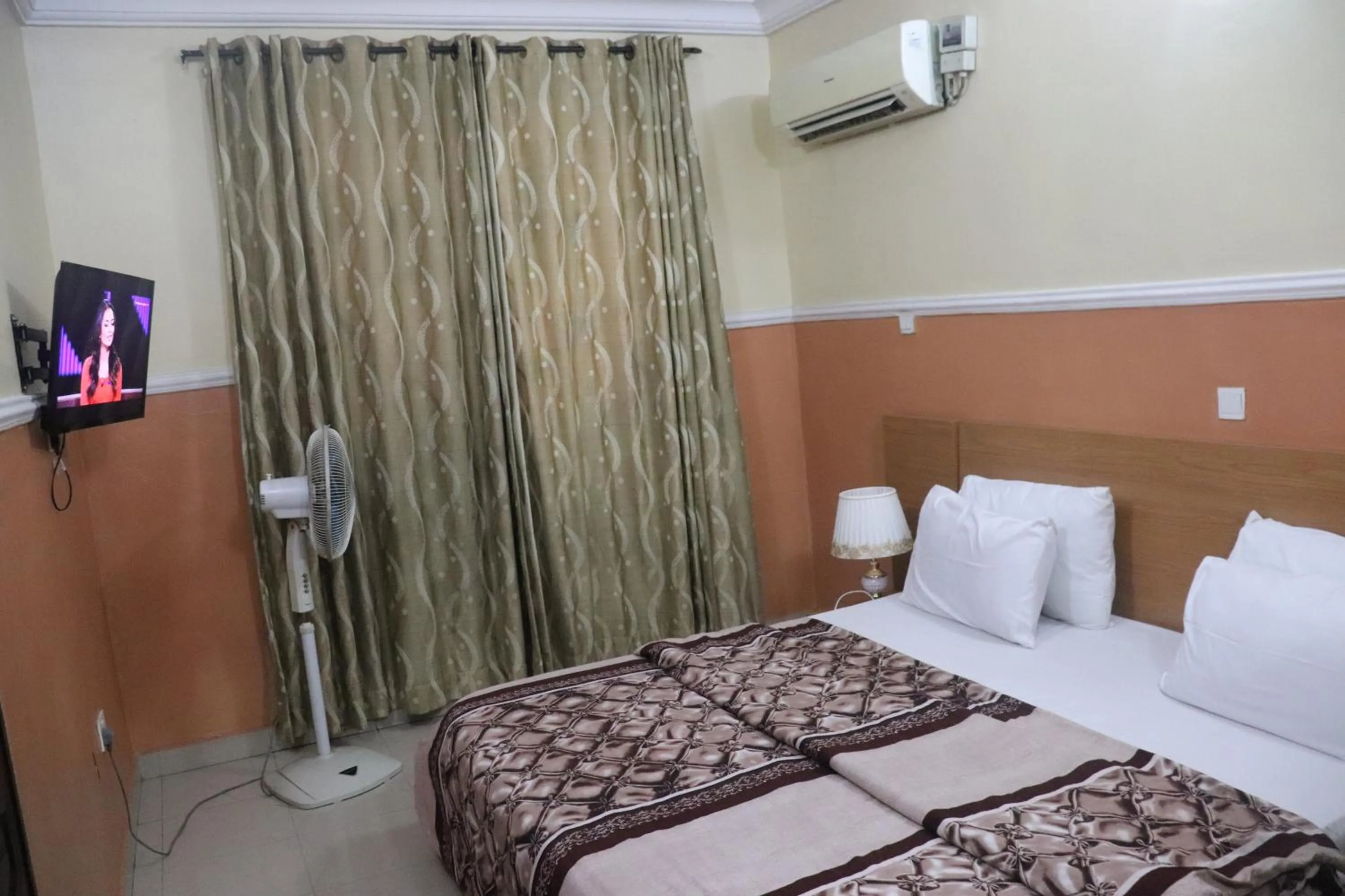 Bedroom, Bed in VTL Suites