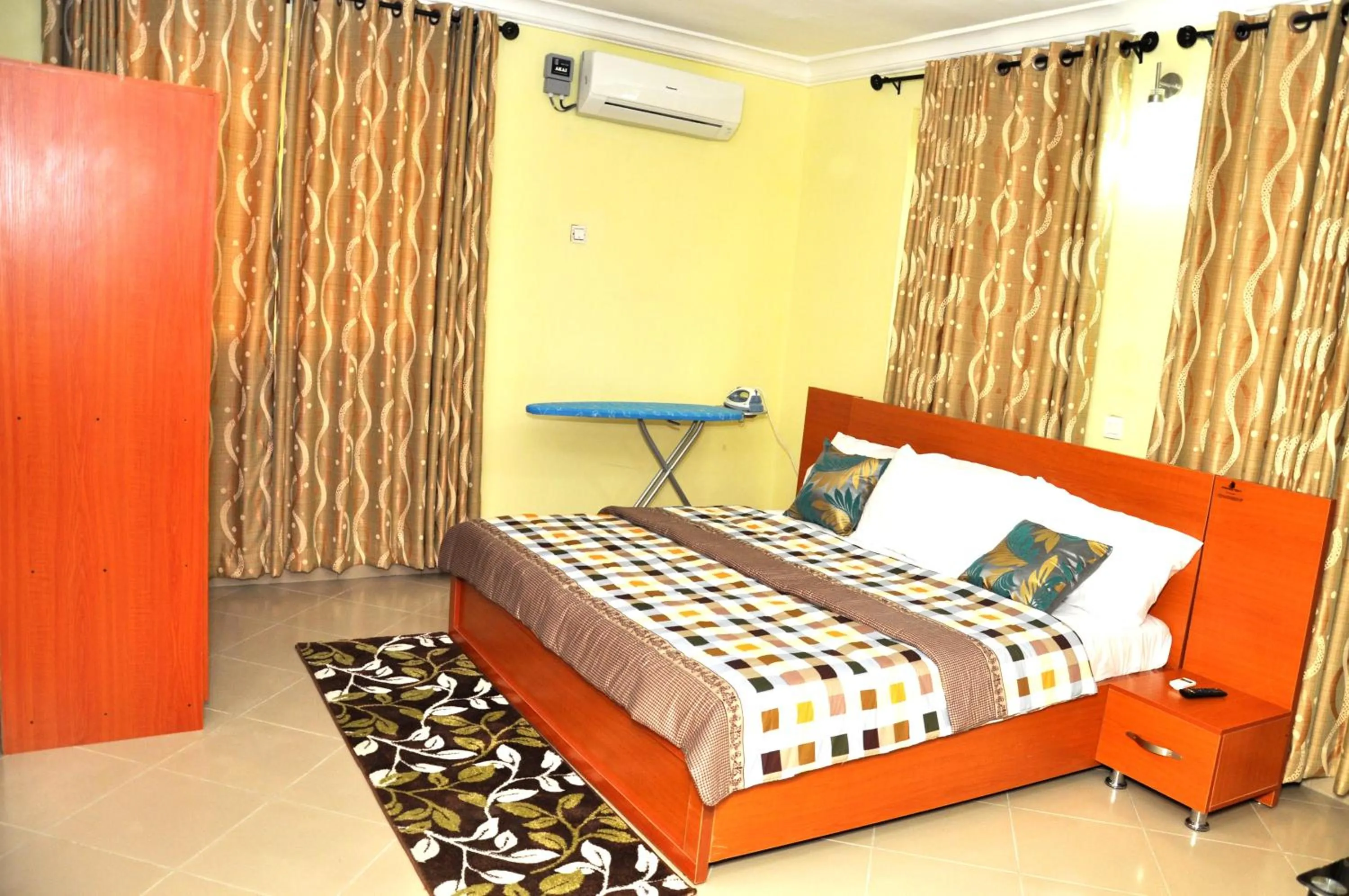 Bedroom, Bed in VTL Suites