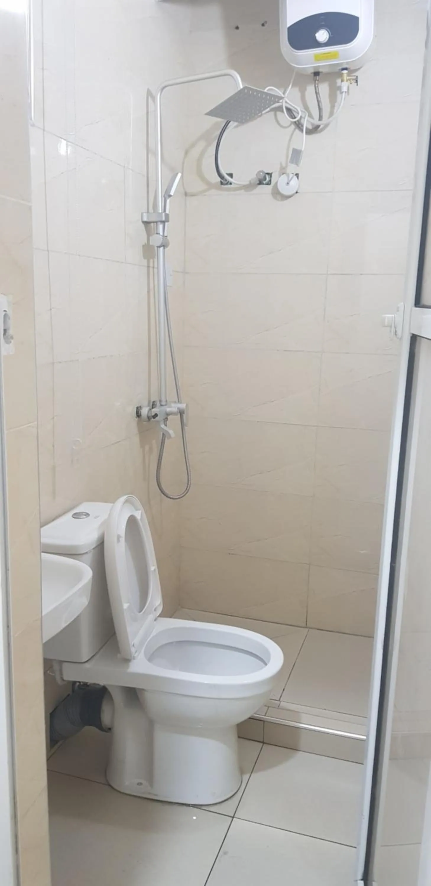 Shower in VTL Suites