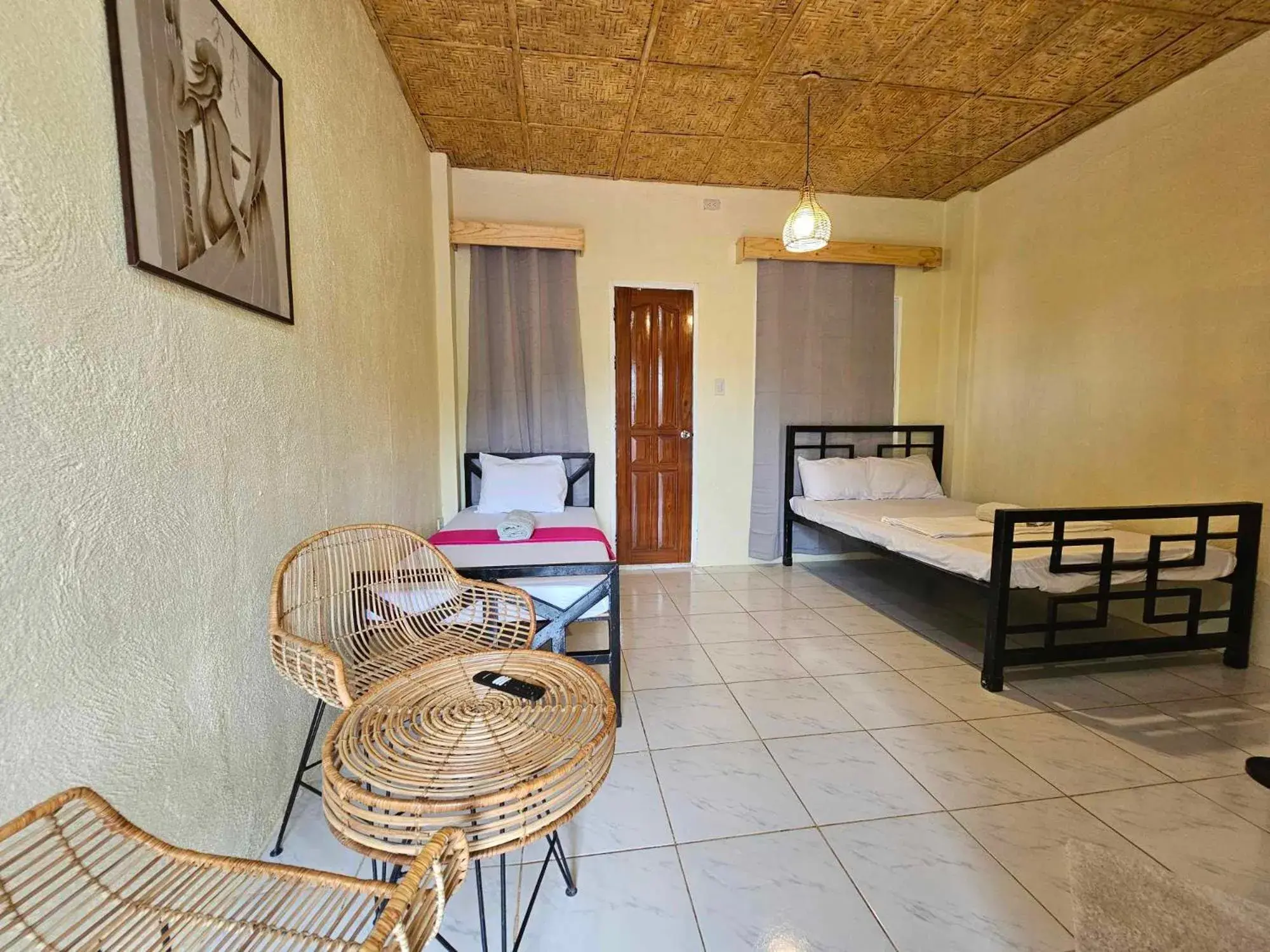 Bedroom, Bed in Acacia Sunset Village Inn Bedroom, Bed in Acacia Sunset Village Inn