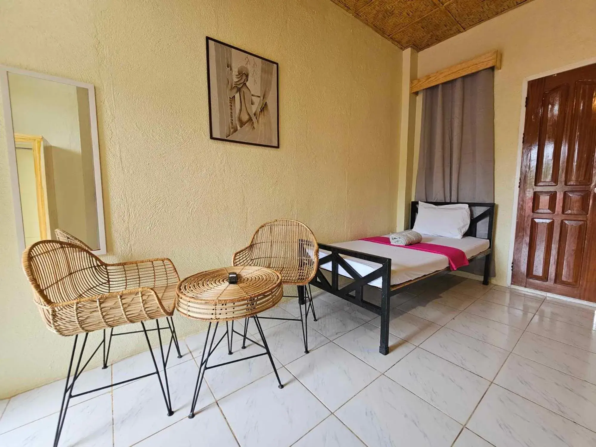 Bedroom, Bed in Acacia Sunset Village Inn Bedroom, Bed in Acacia Sunset Village Inn