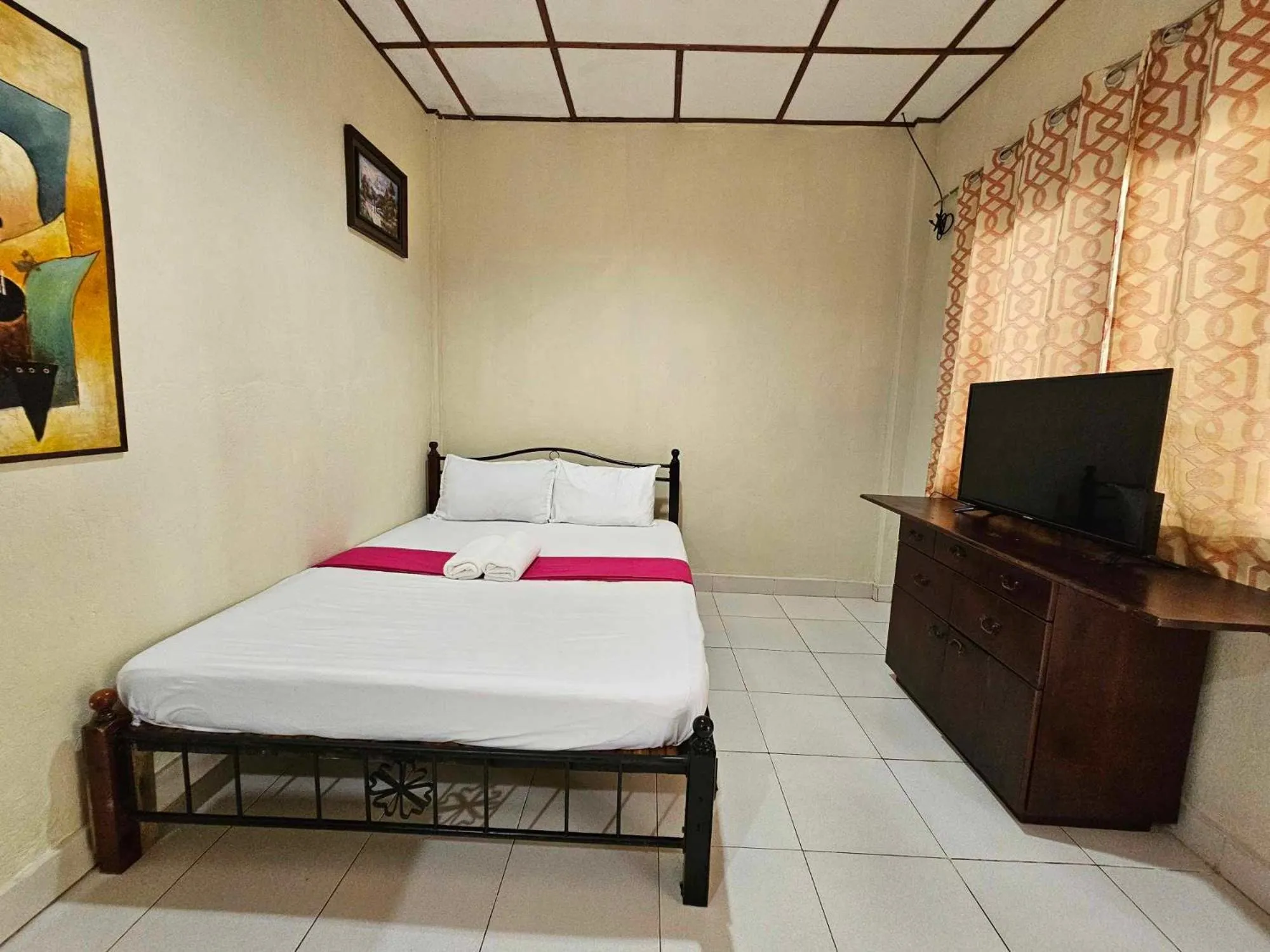 Family, Bed in Acacia Sunset Village Inn