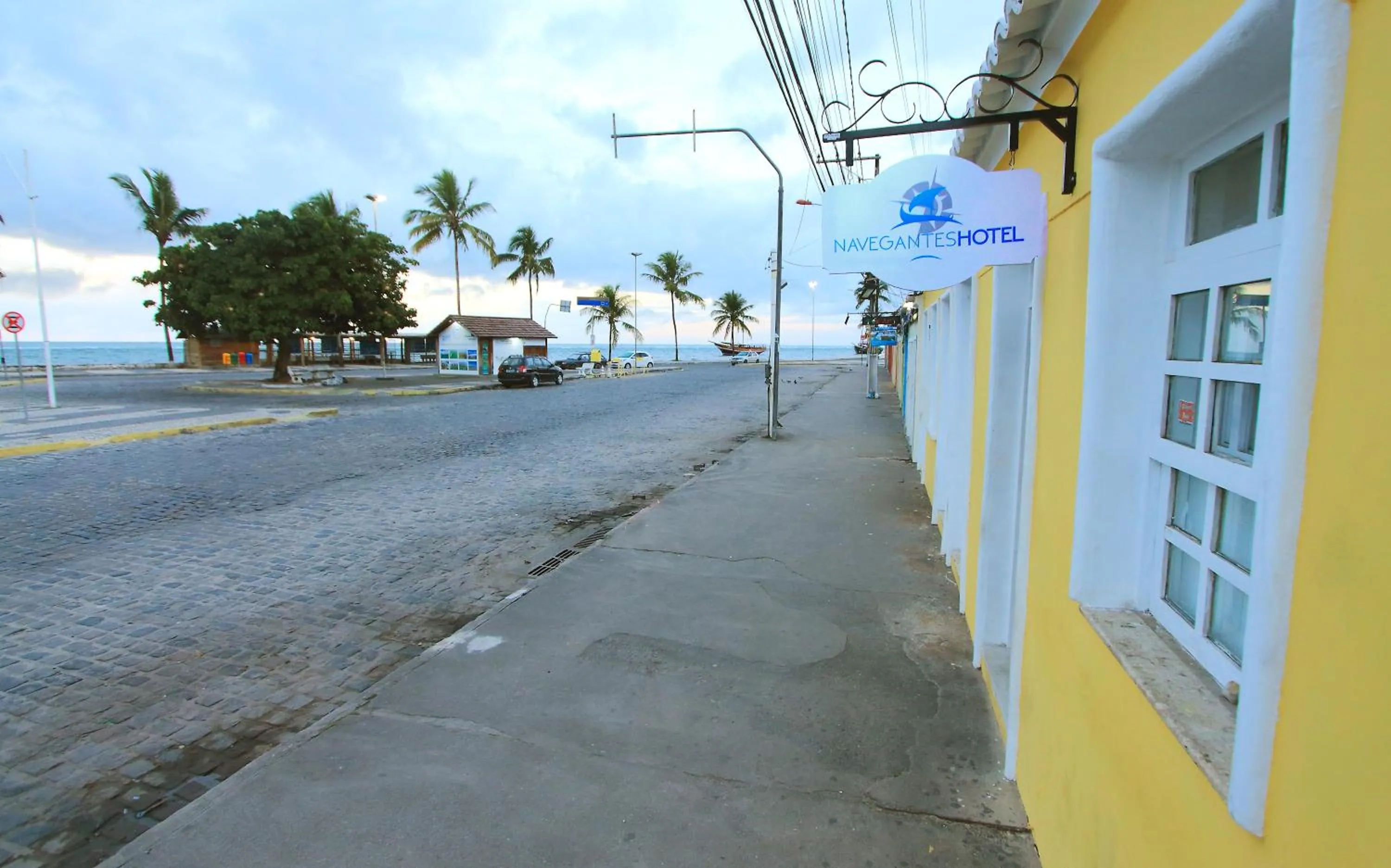 Facade/entrance in Navegantes Hotel