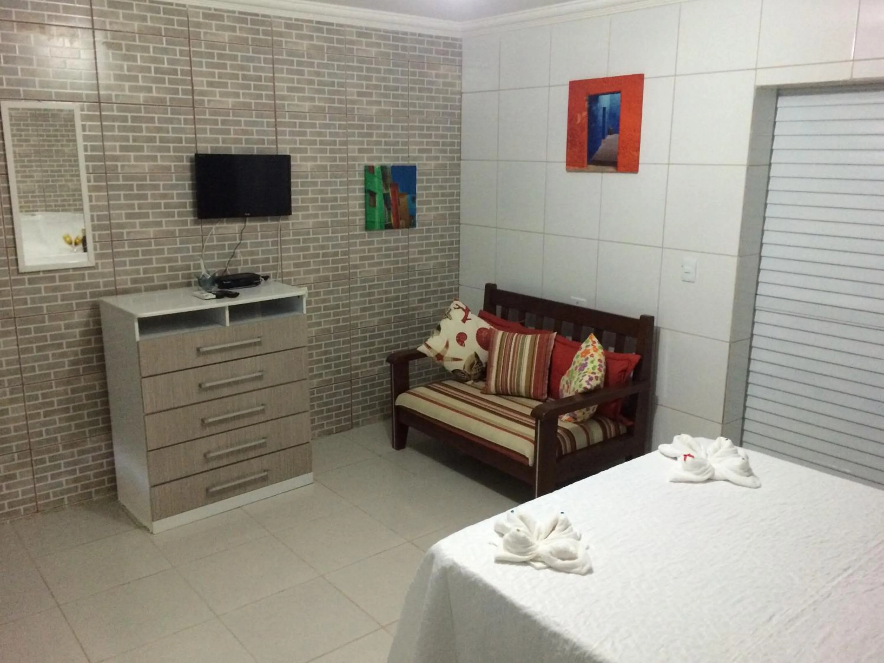 Decorative detail, Bed in Chalés de Peroba