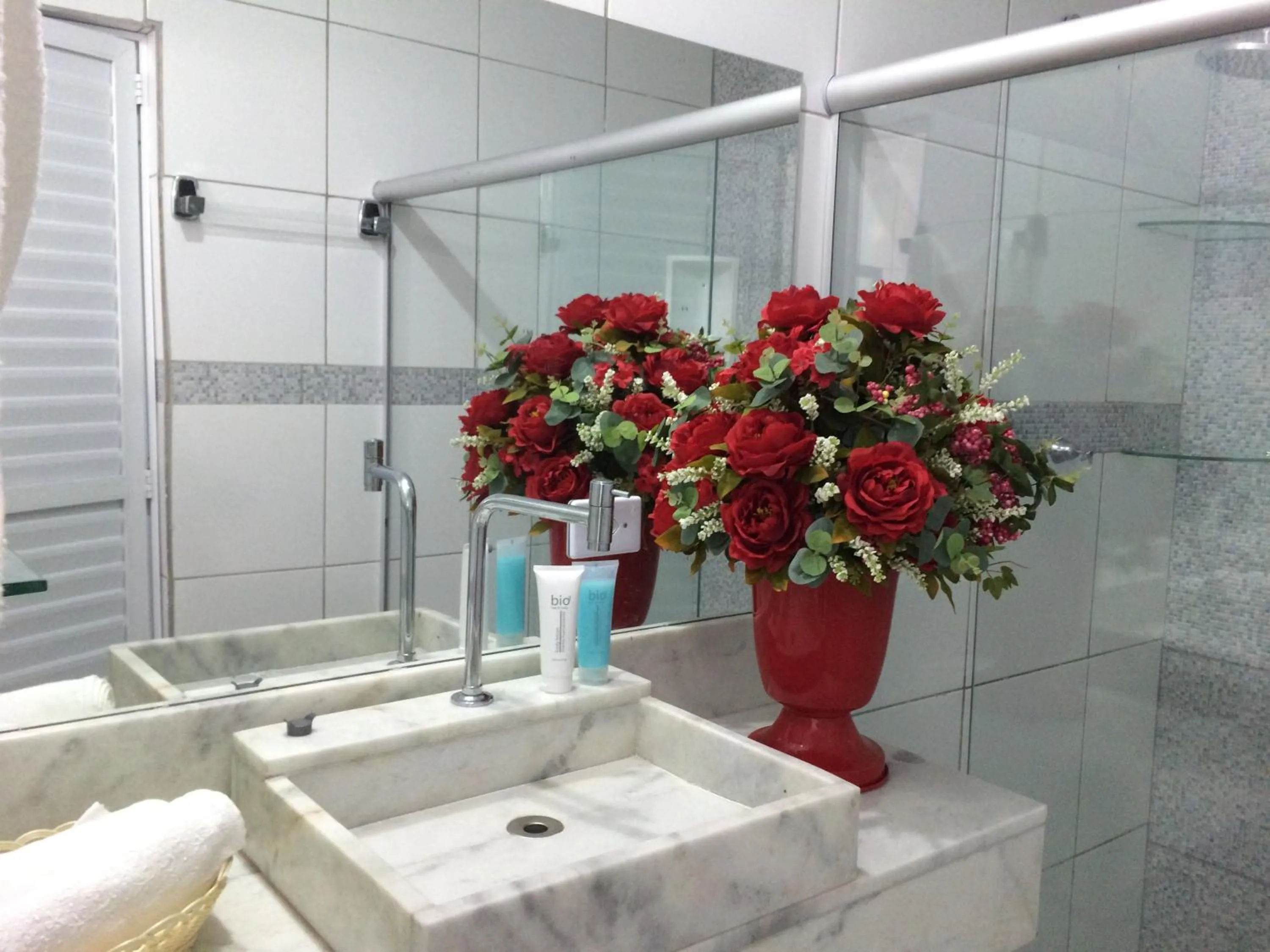 Bathroom in Chalés de Peroba