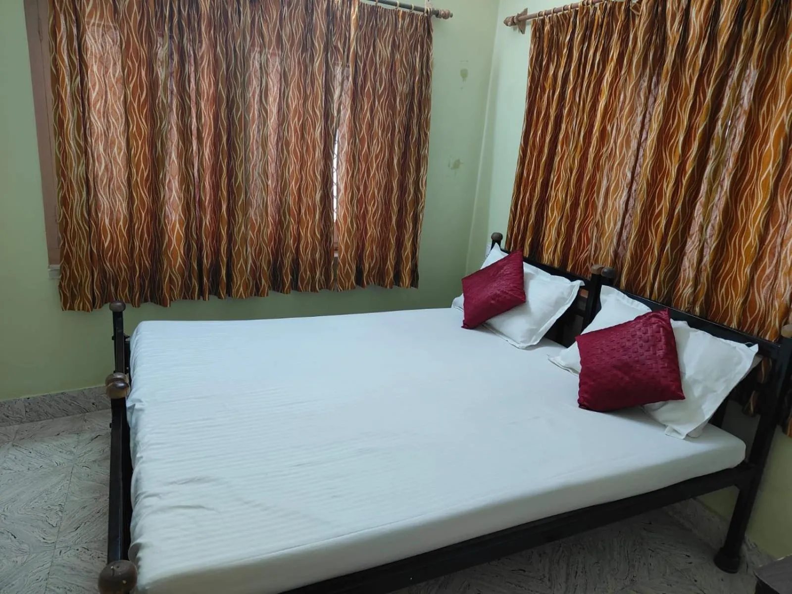 Bed in Hotel Jamna Vilas