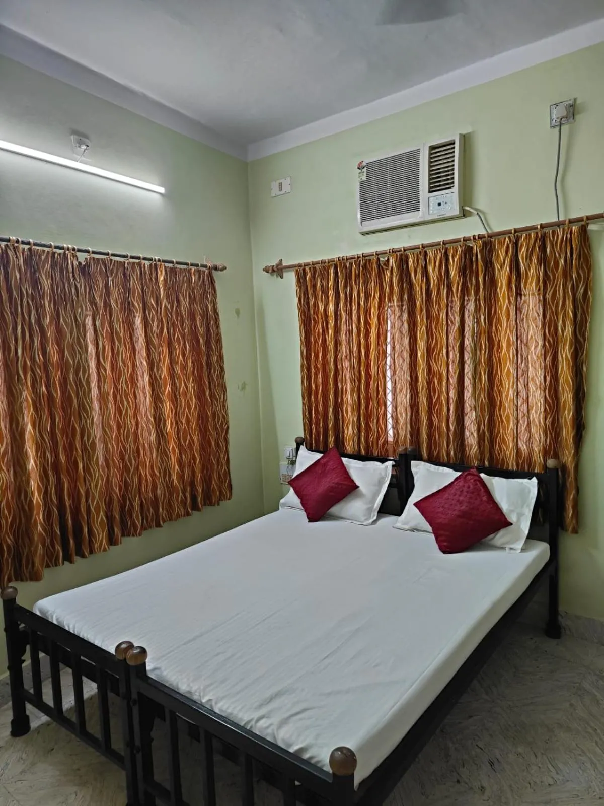 Bed in Hotel Jamna Vilas