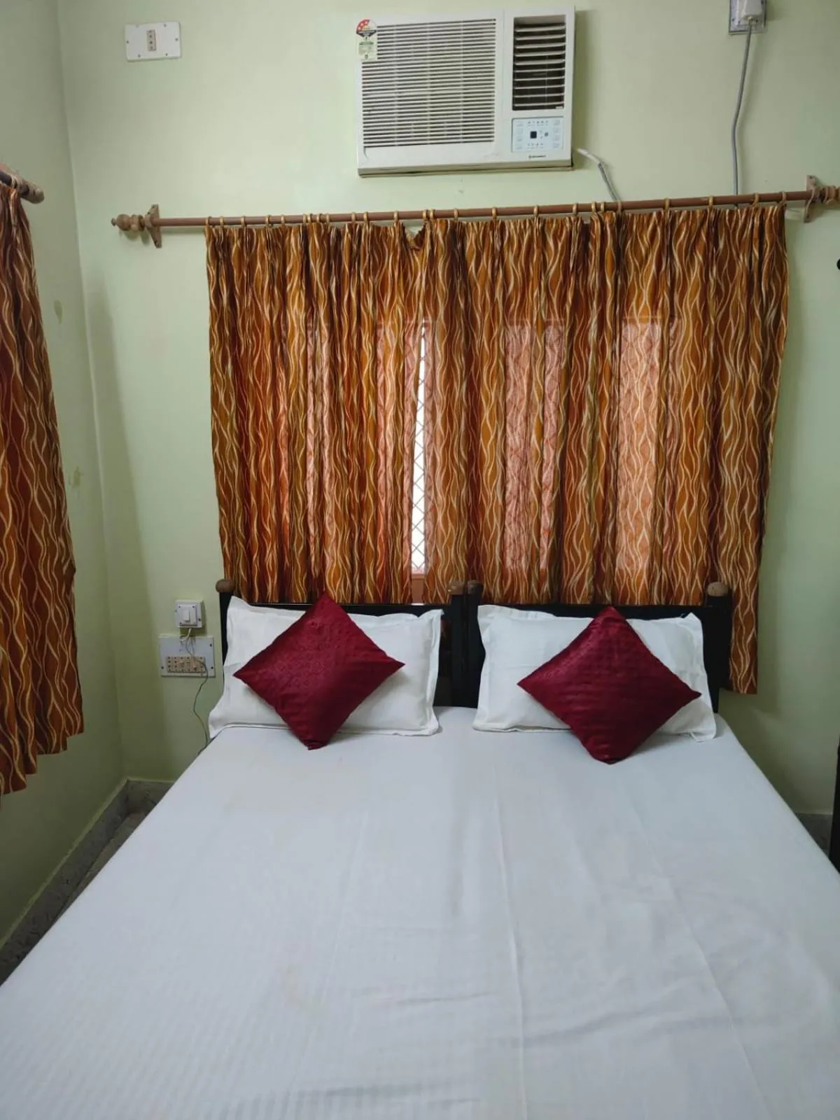 Bed in Hotel Jamna Vilas