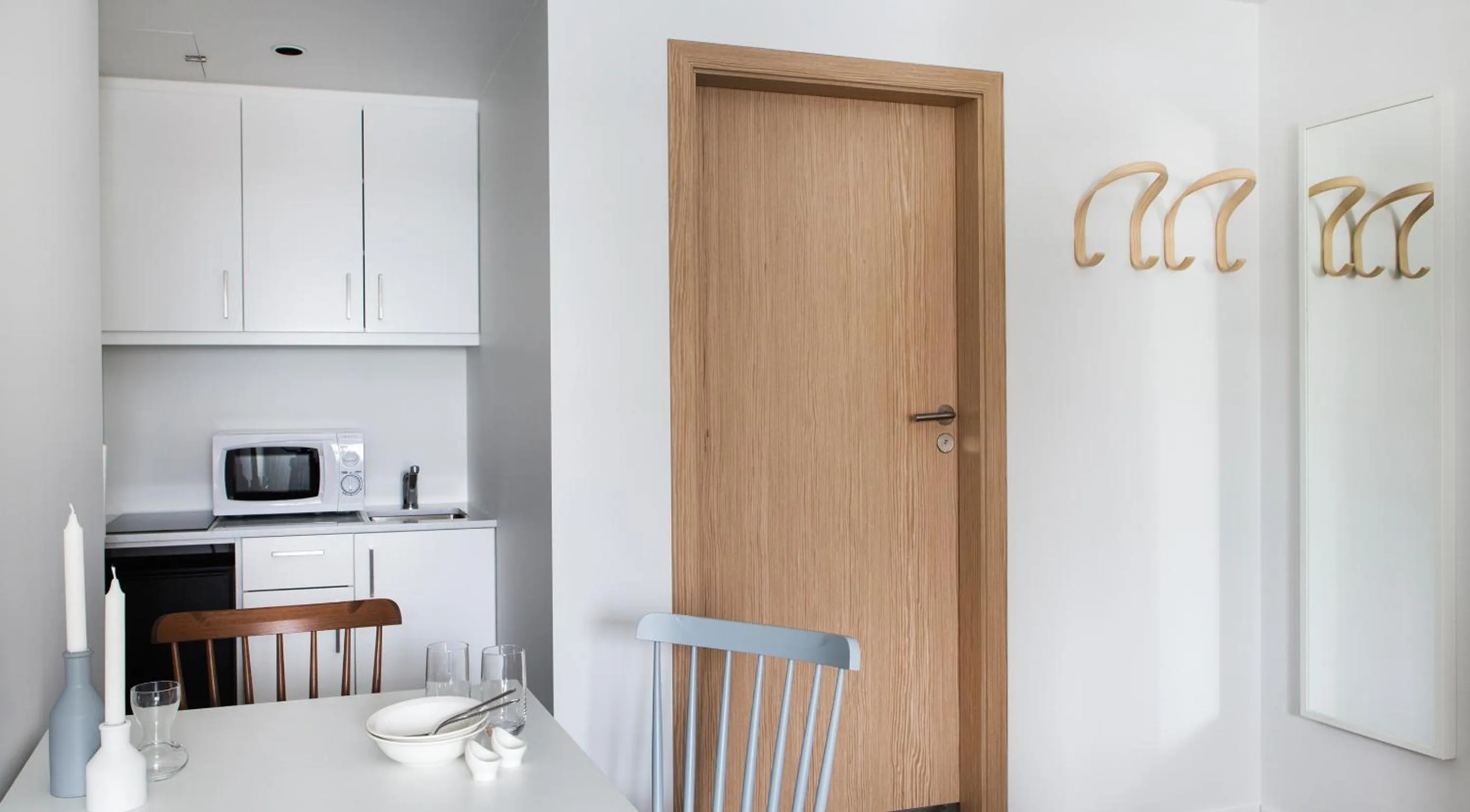 Kitchen or kitchenette in Island Apartments