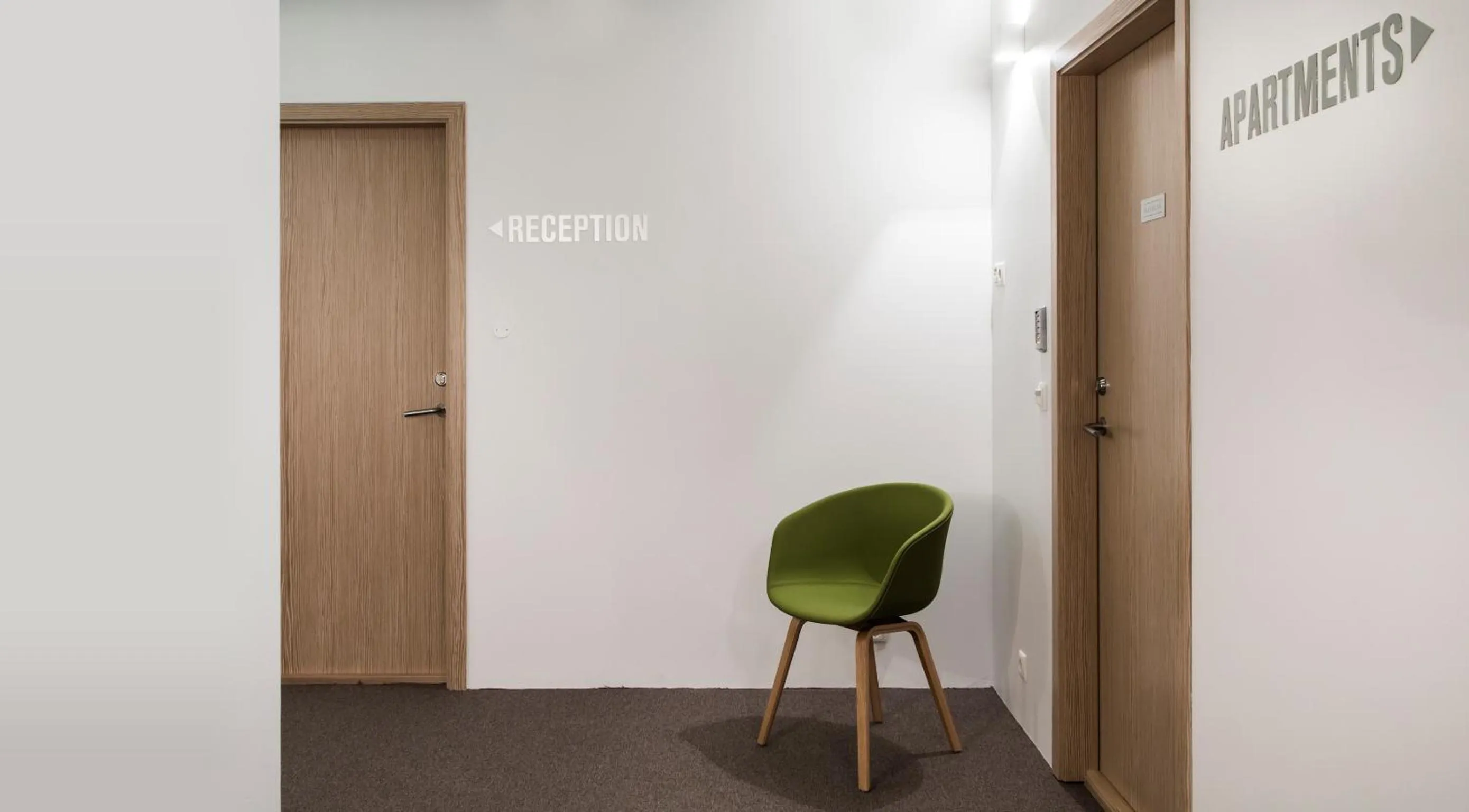 Lobby or reception in Island Apartments