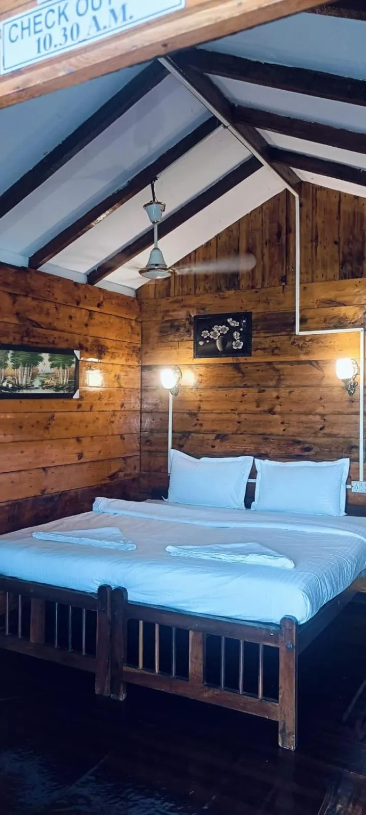 Bedroom in Lira Beach Place