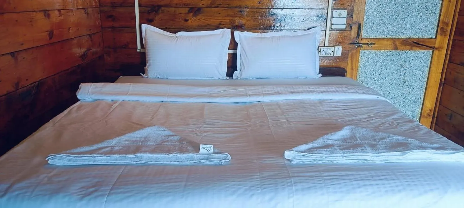 Bed in Lira Beach Place