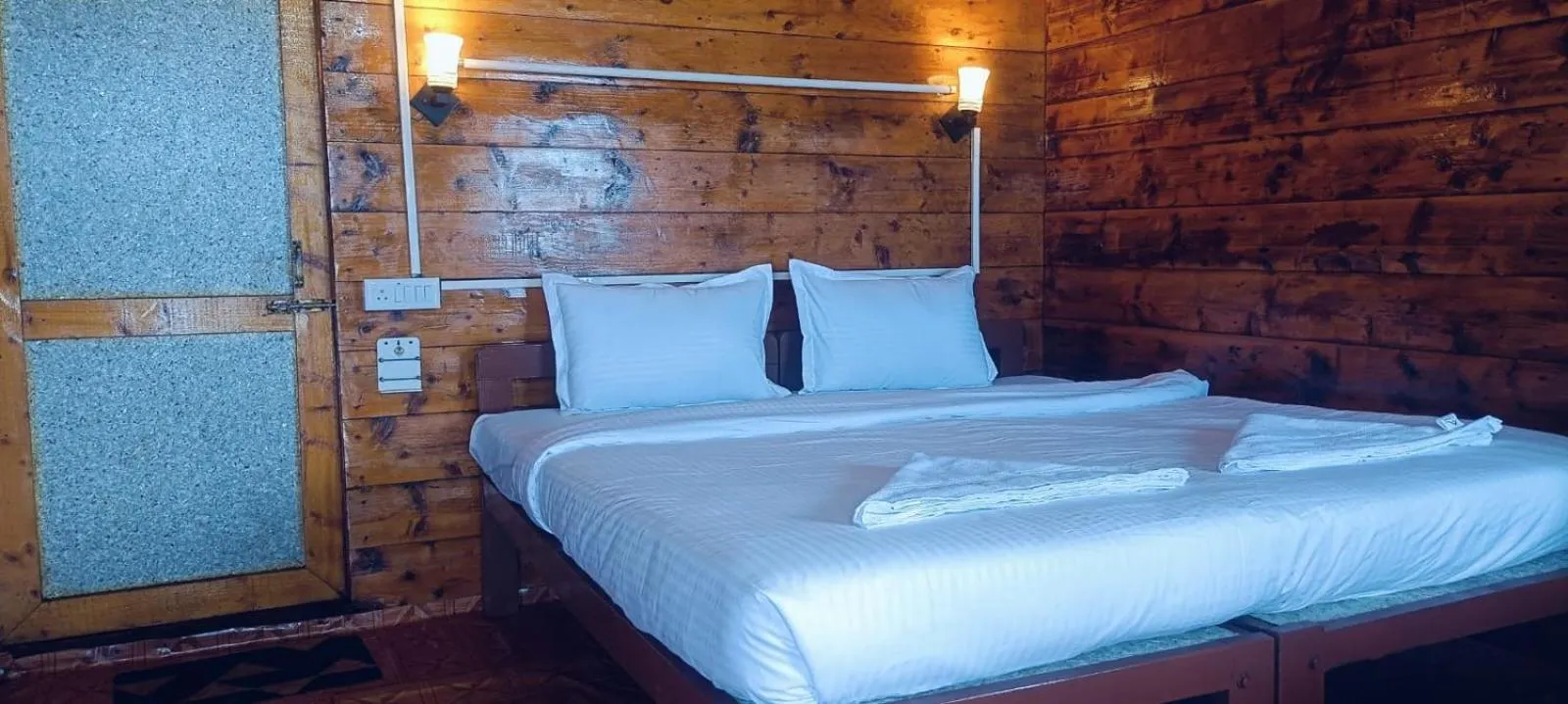 Bedroom in Lira Beach Place