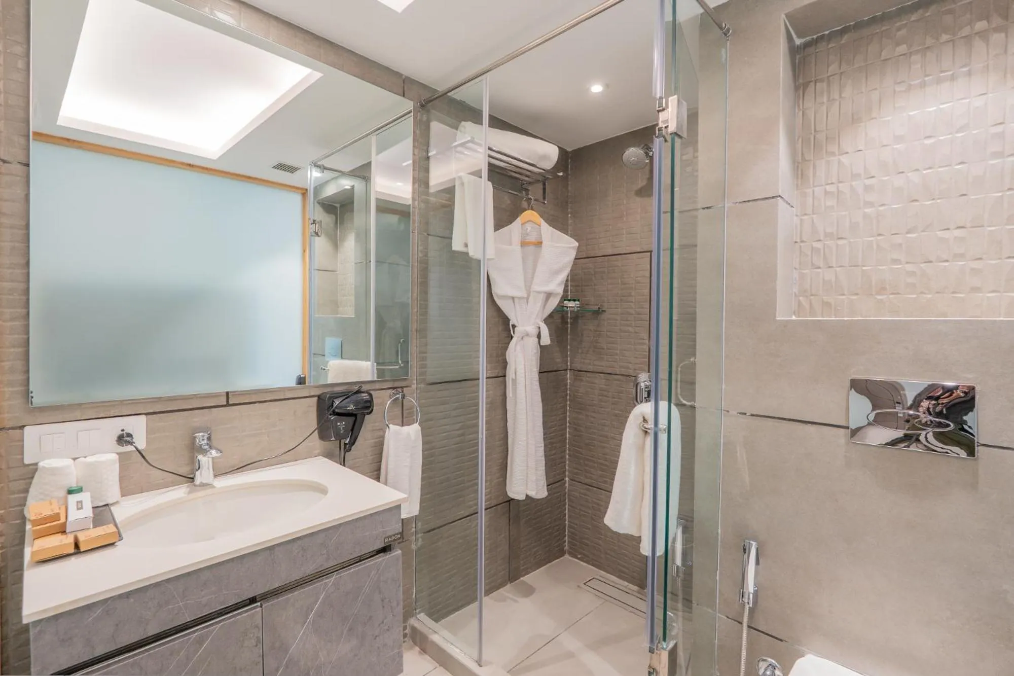 Mastiff Select Mandavya Dharamkot, McLeodganj