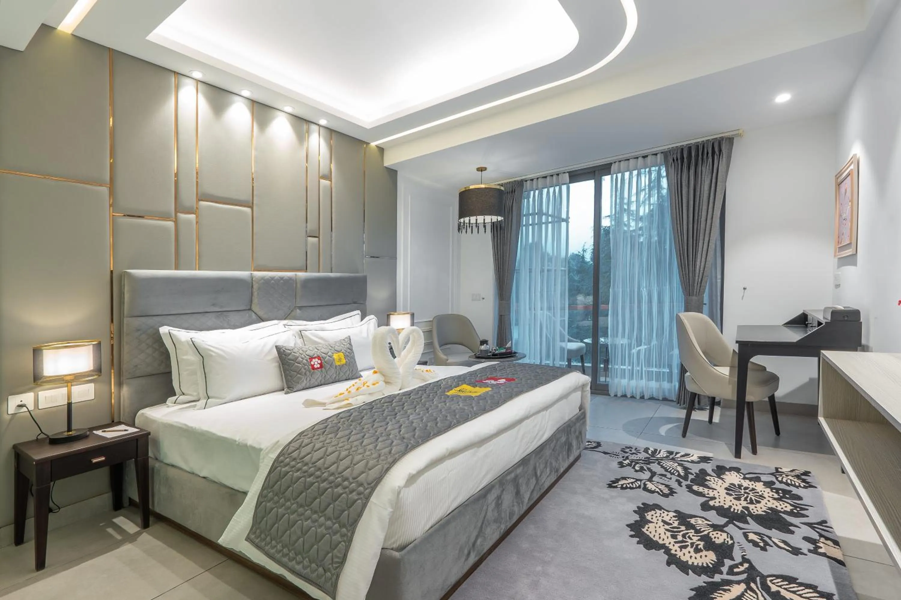 Bedroom, Bed in Mastiff Select Mandavya Dharamkot, McLeodganj