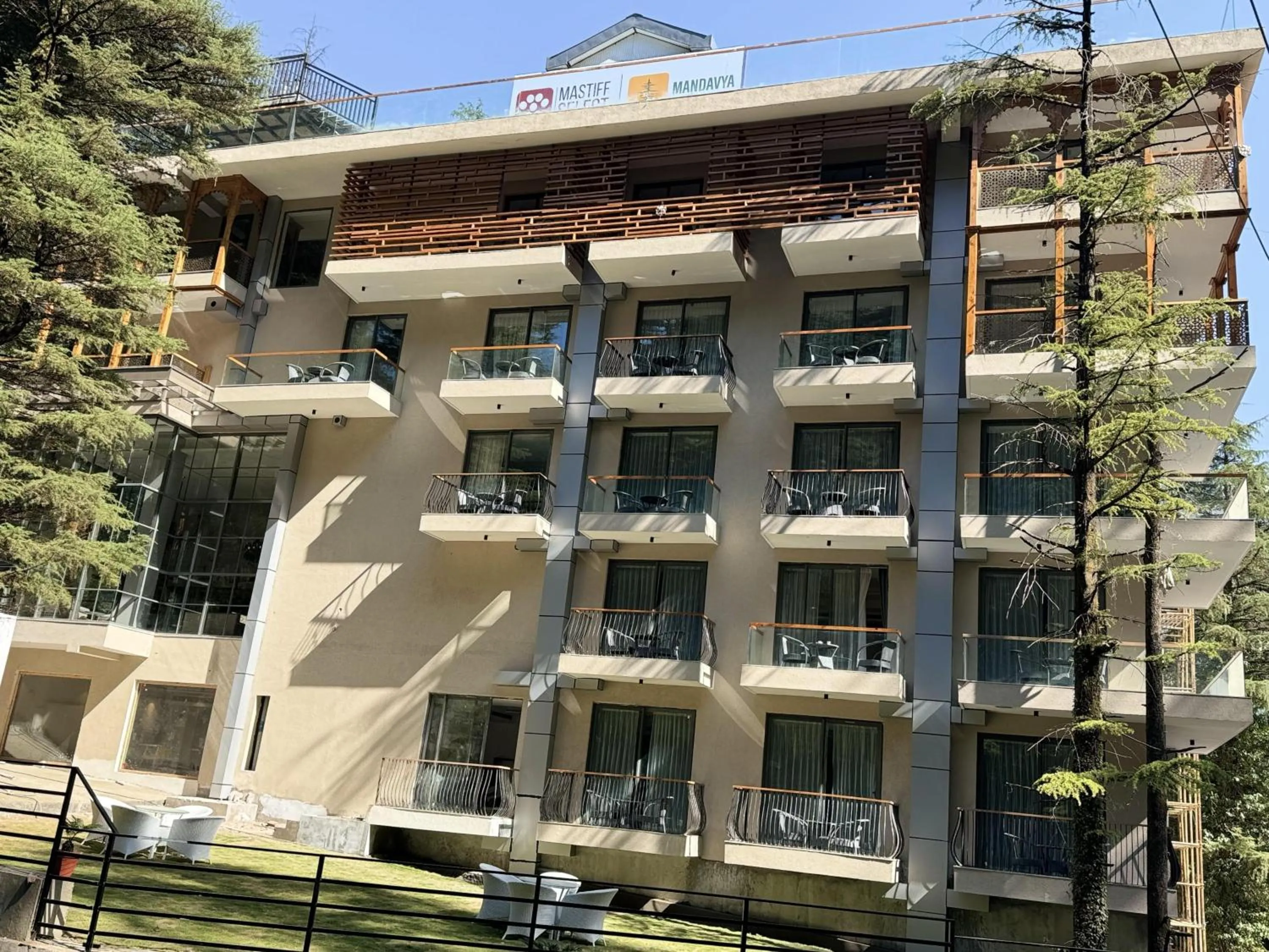 Property building in Mastiff Select Mandavya Dharamkot, McLeodganj