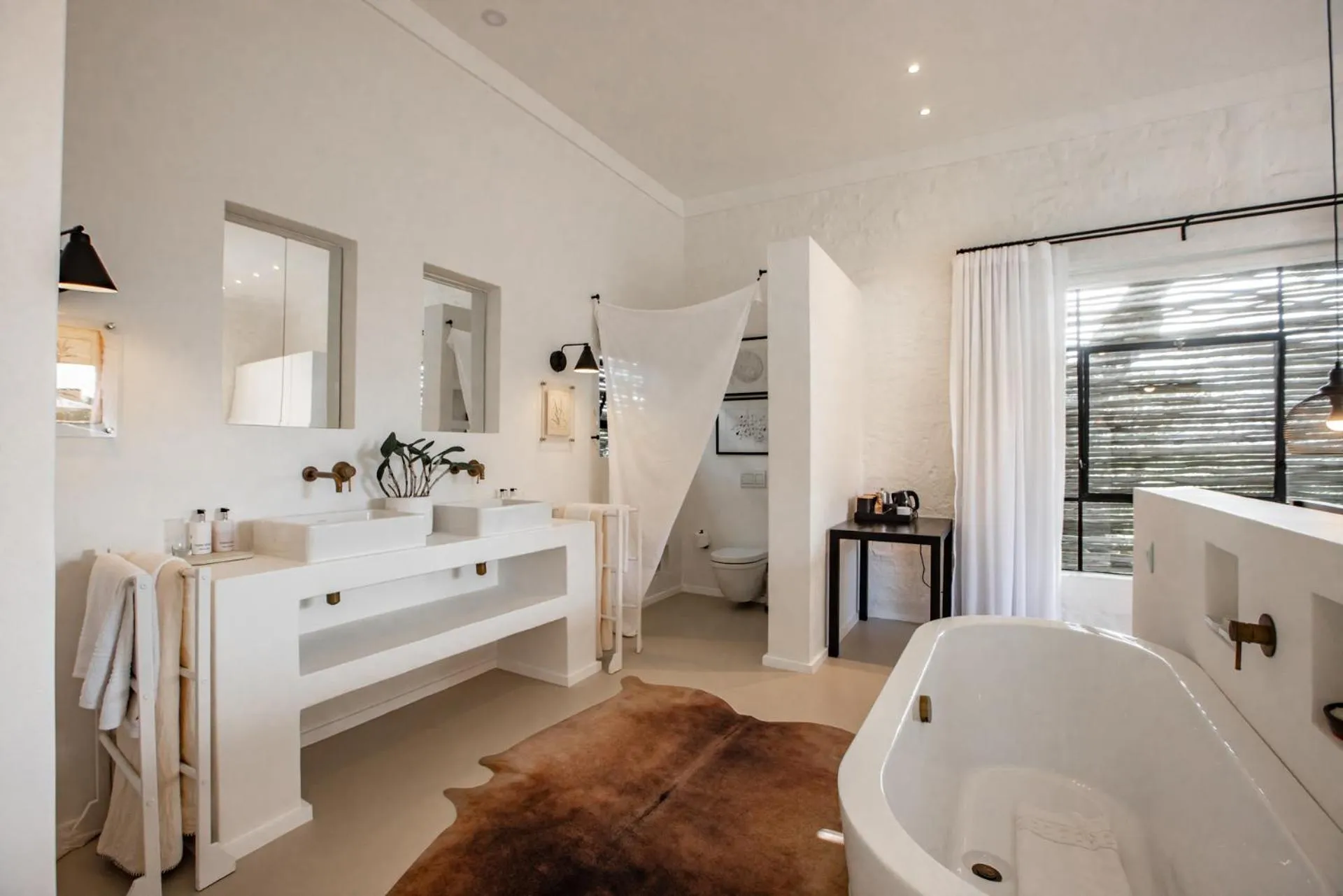 Shower in Torburnlea Homestead Luxury Accommodation