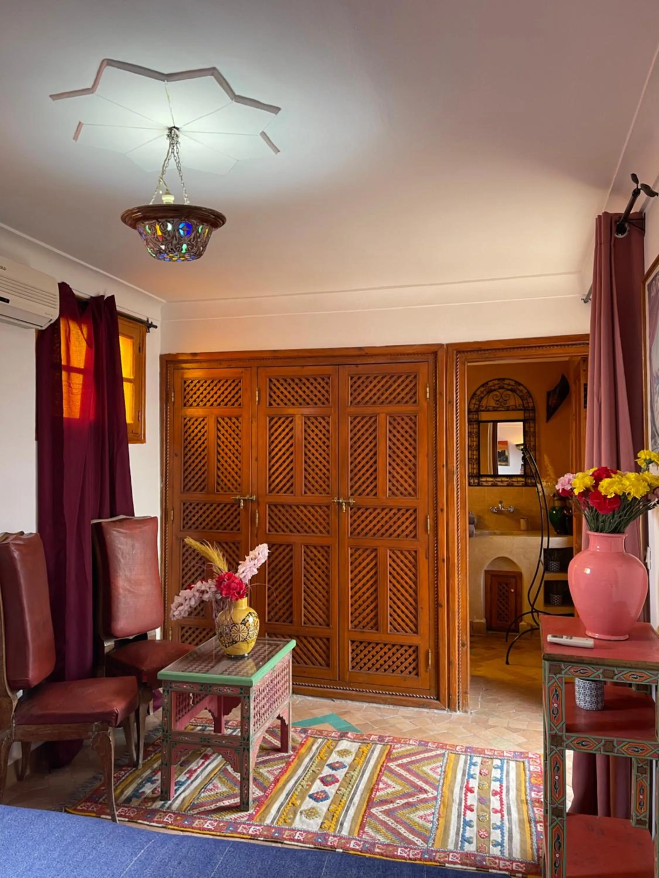 wardrobe in Riad La Calèche