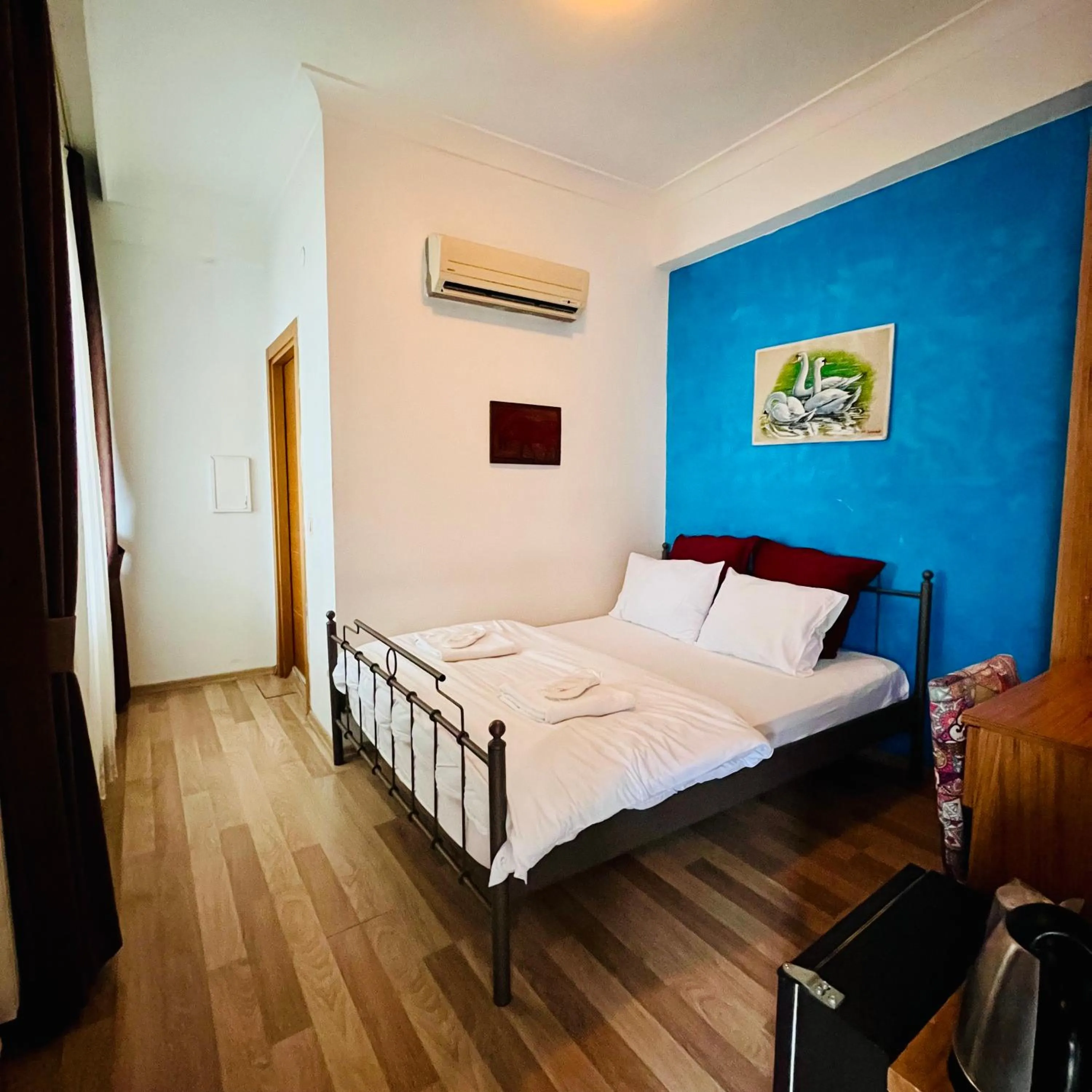 Photo of the whole room, Bed in By Sukru Hotel