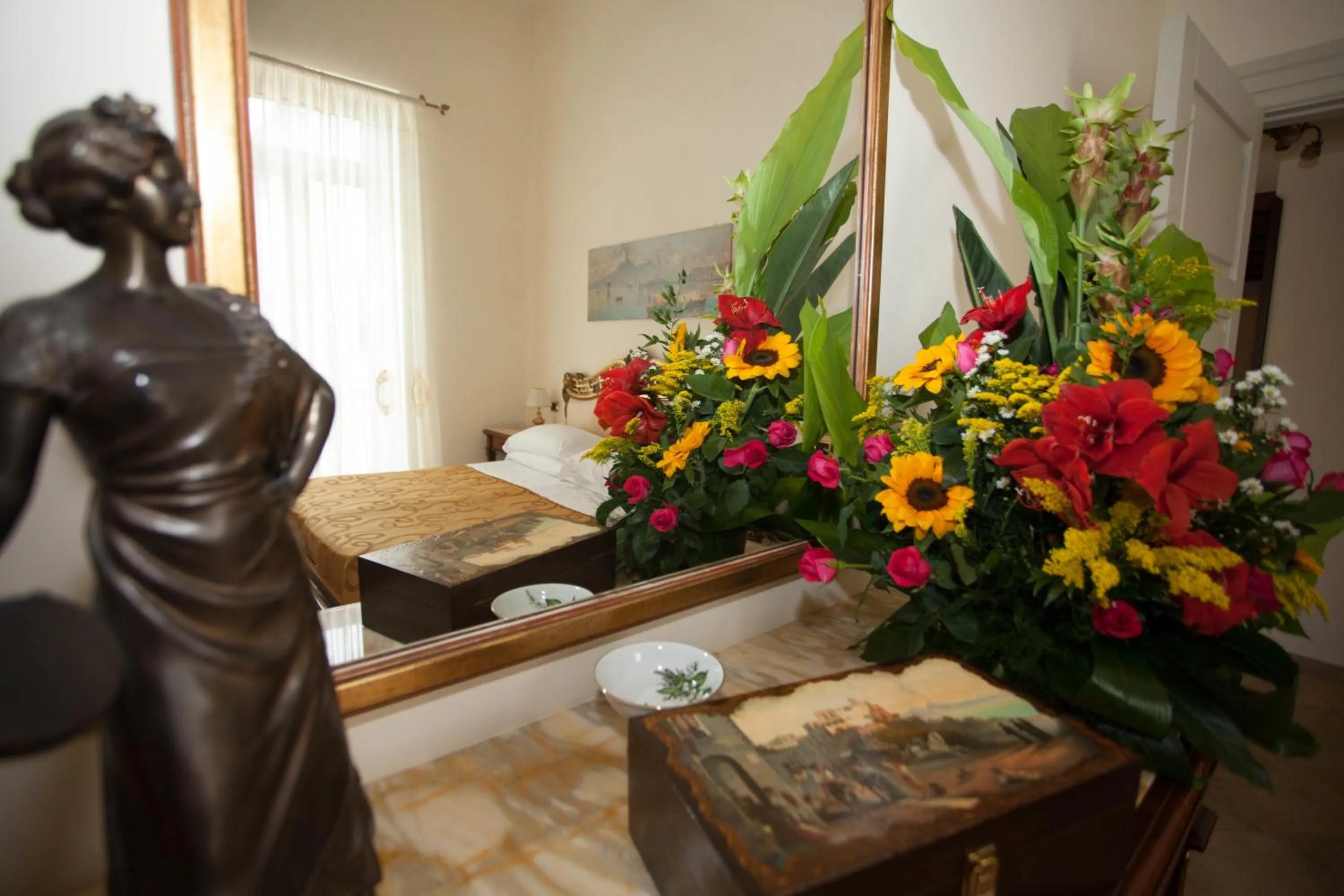 Decorative detail in B&B Nel Regno di Napoli