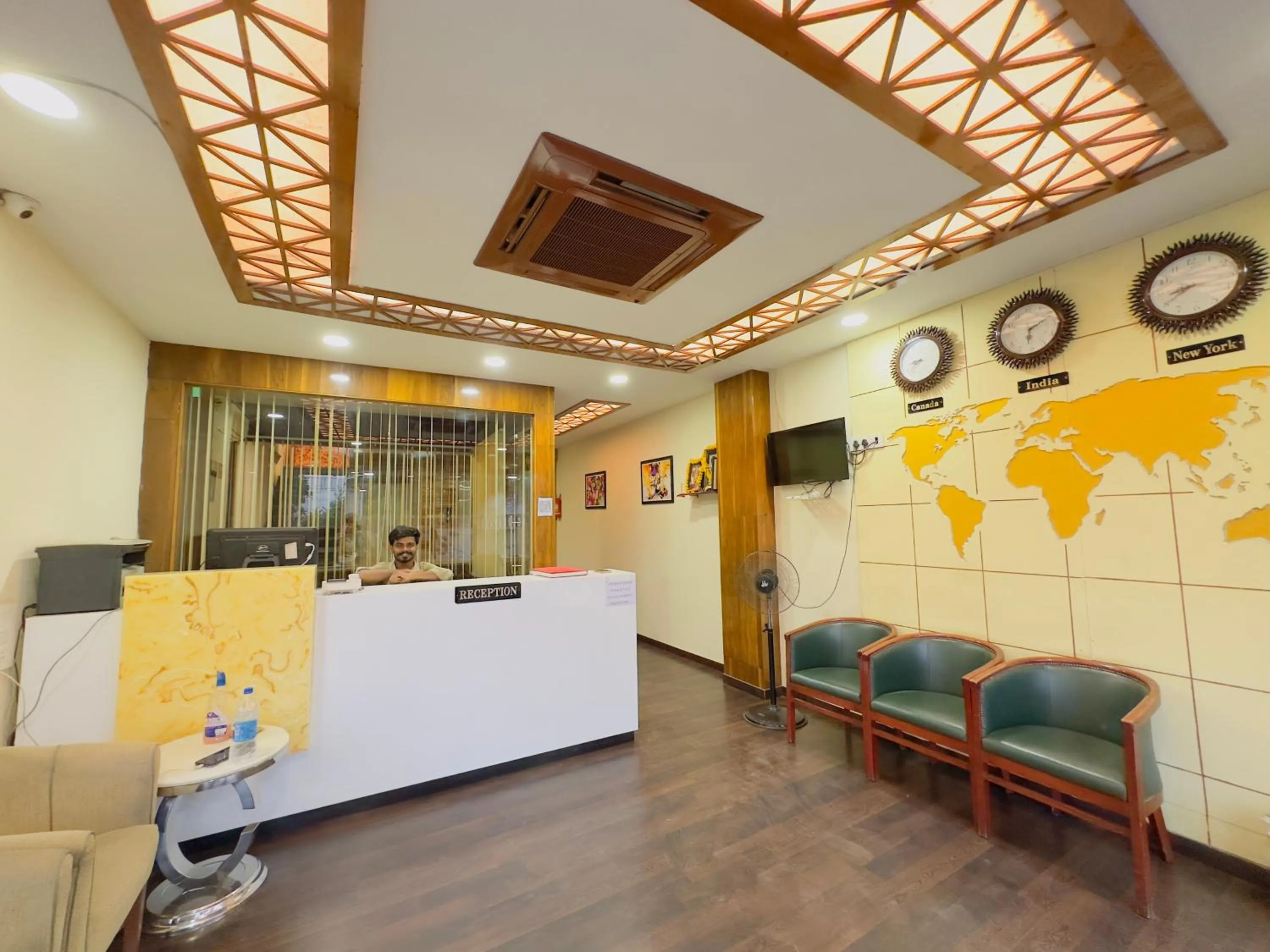 Lobby or reception in Hotel New Holiday