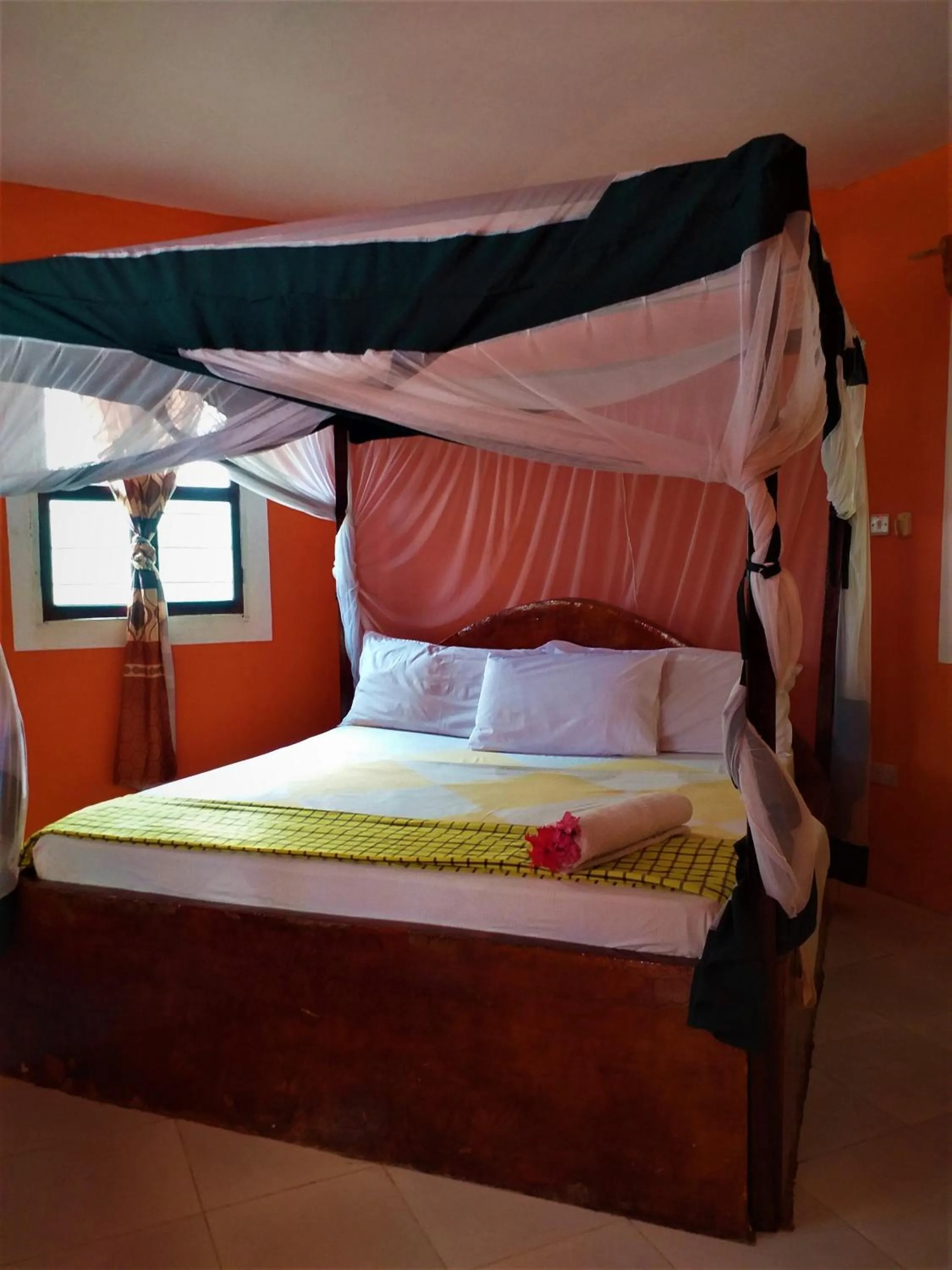 Bed in Kaure Sand Beach Lodge