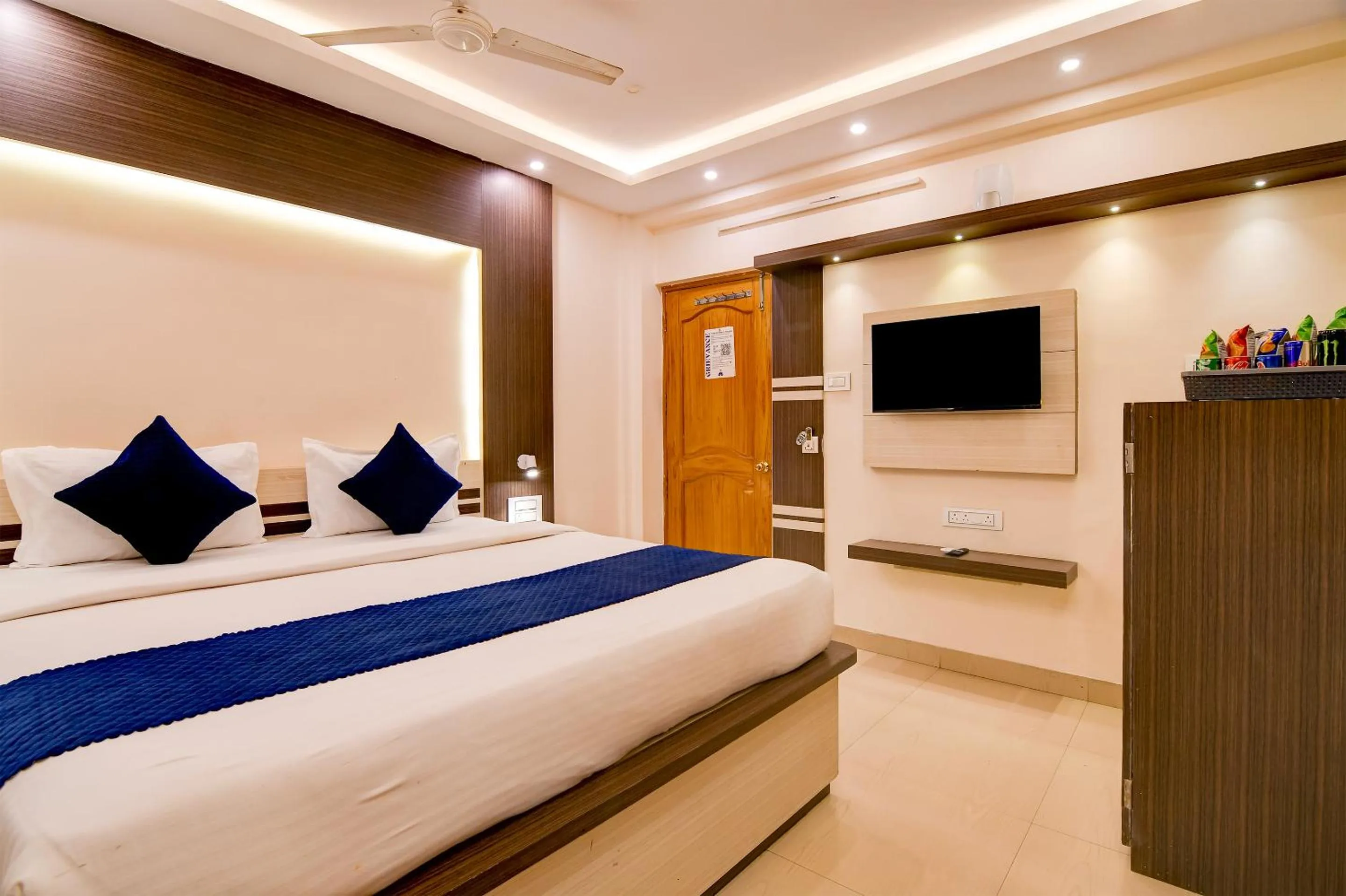 TV and multimedia, Bed in Hotel Nilachal