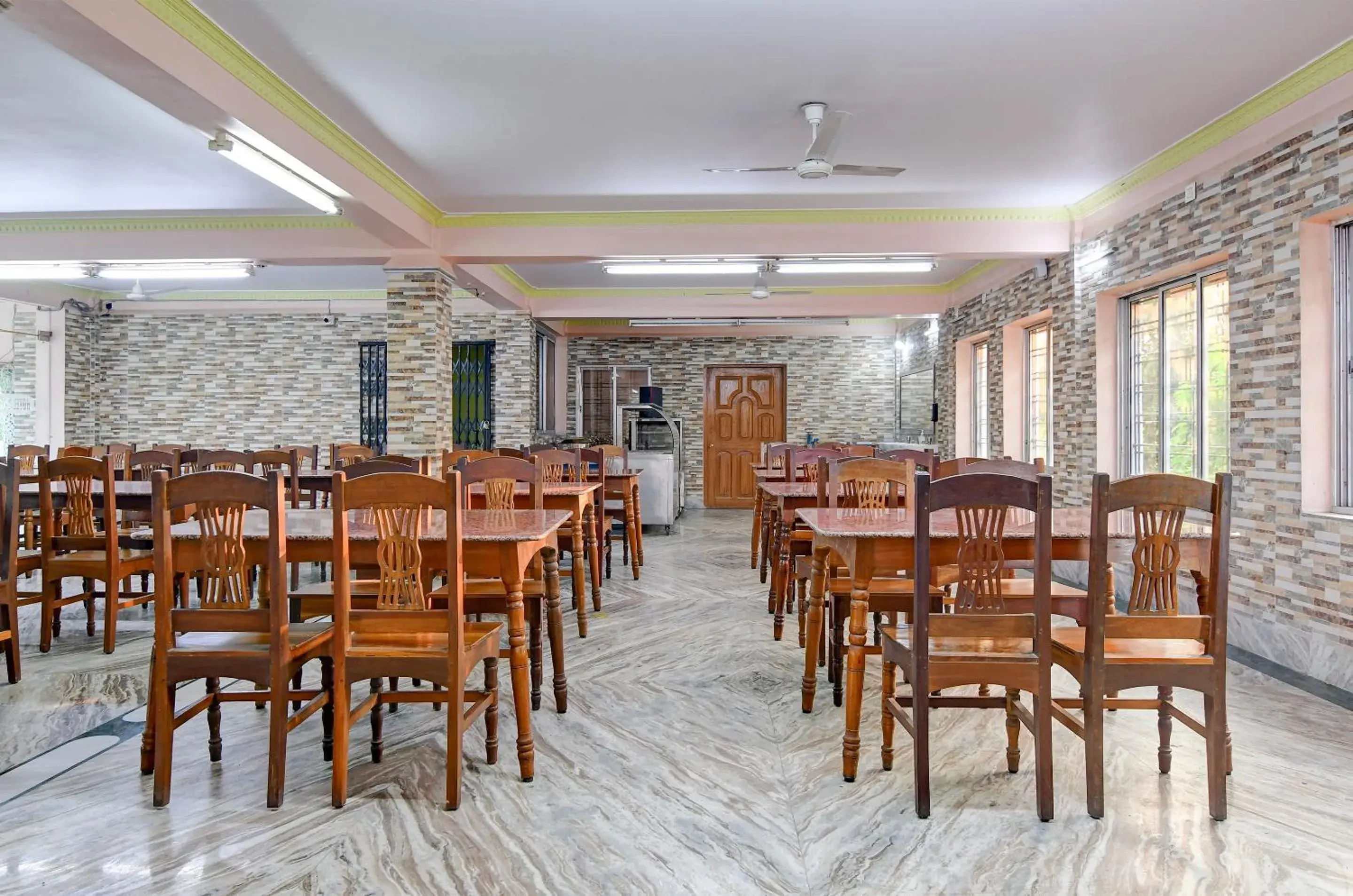 Restaurant/places to eat in Hotel Nilachal Restaurant/places to eat in Hotel Nilachal