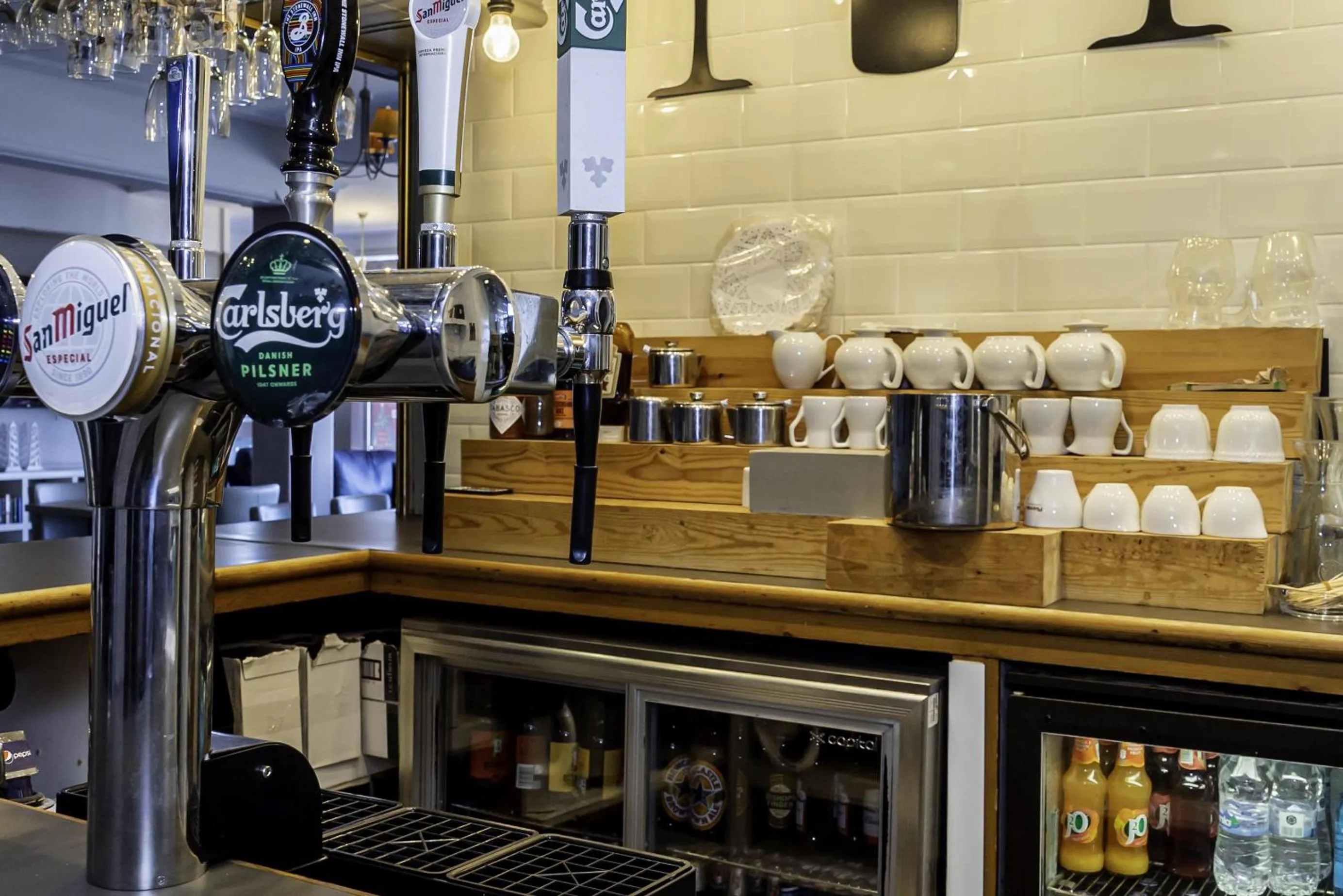 Lounge or bar in The Majestic Hotel