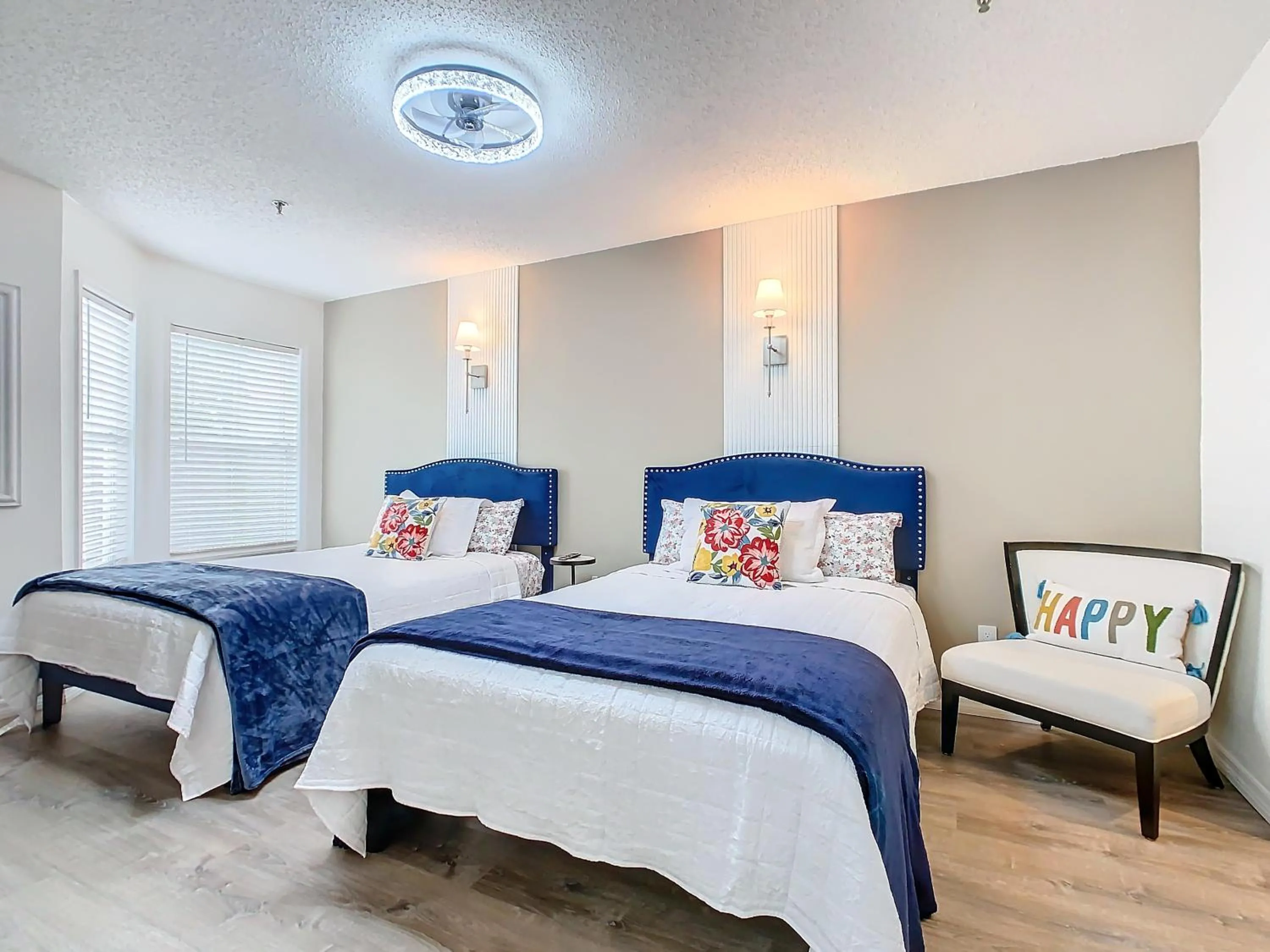 Bedroom, Bed in Be Our Guest! 1 Bedroom Condo Near Disney Parks!