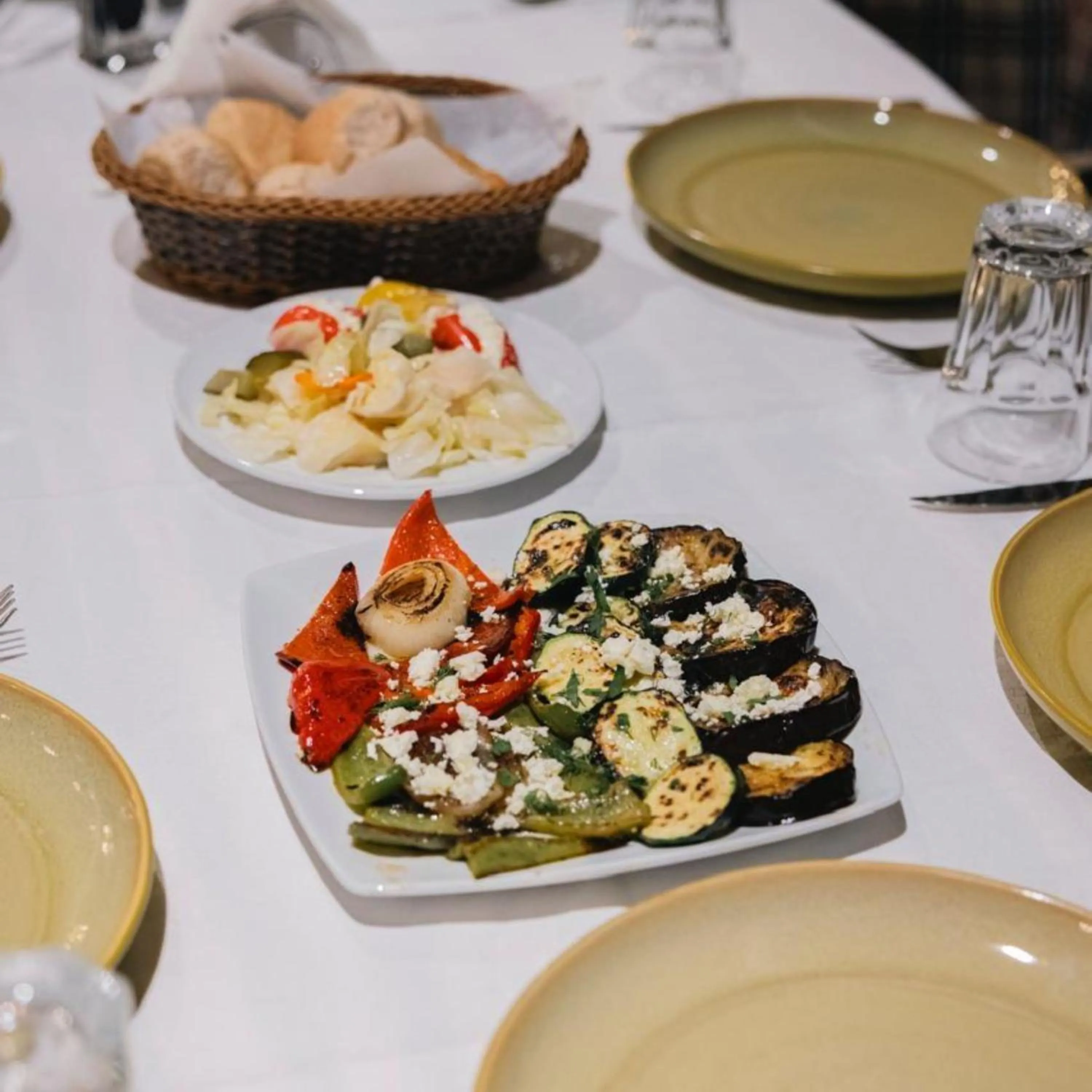 Restaurant/places to eat in Oxygen Boutique Hotel