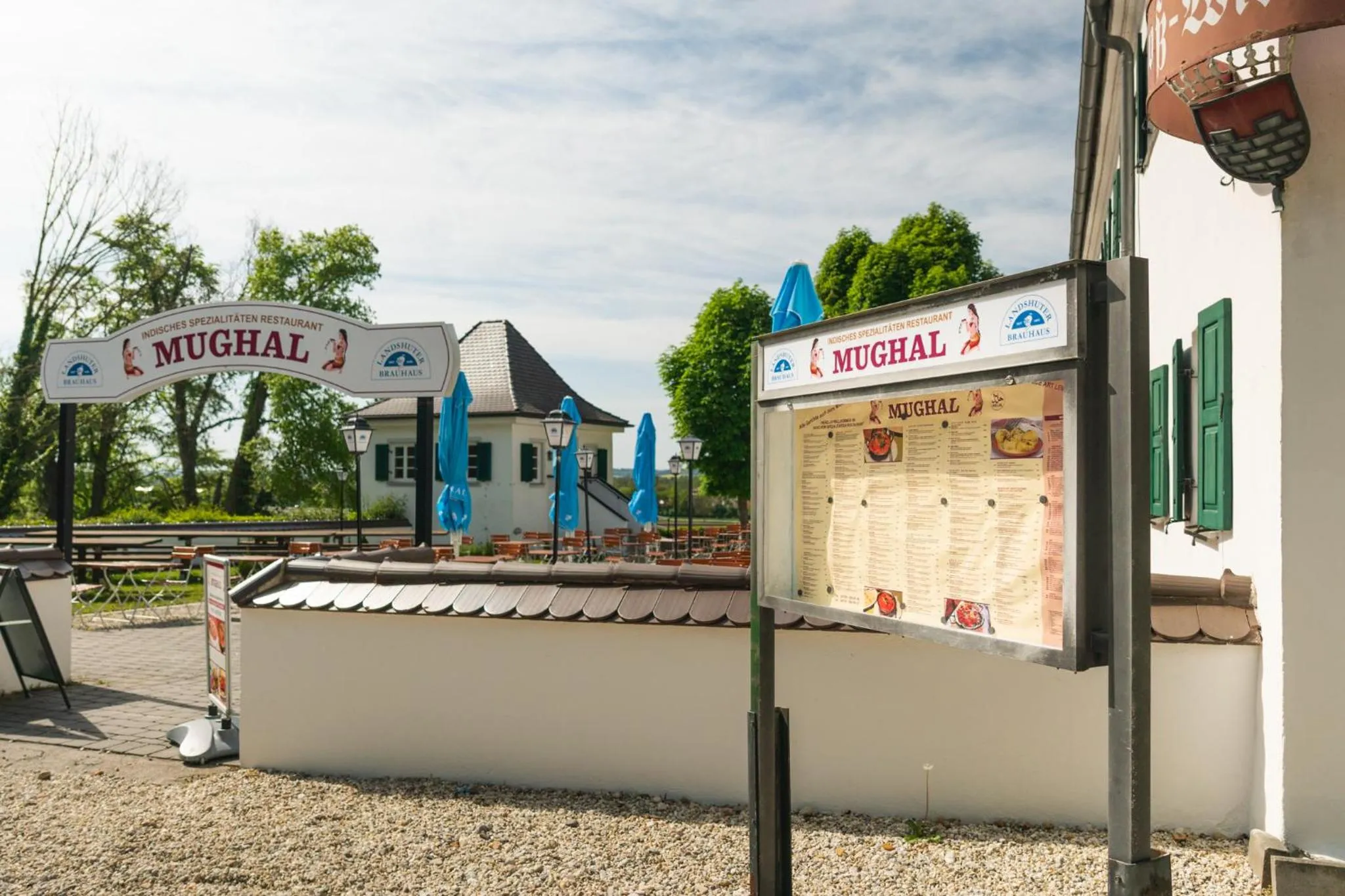 Day in Hotel Restaurant Mughal