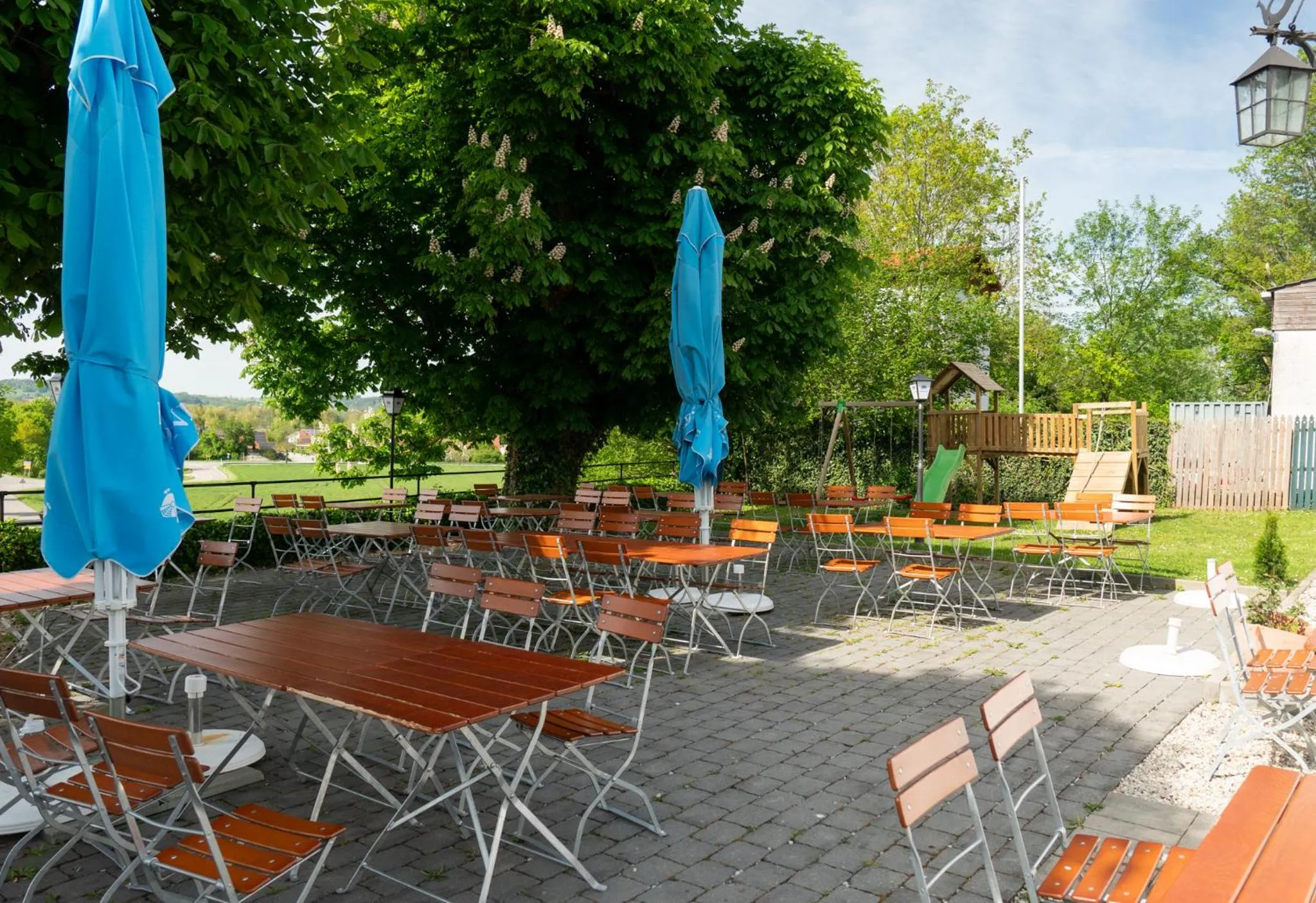 Patio in Hotel Restaurant Mughal