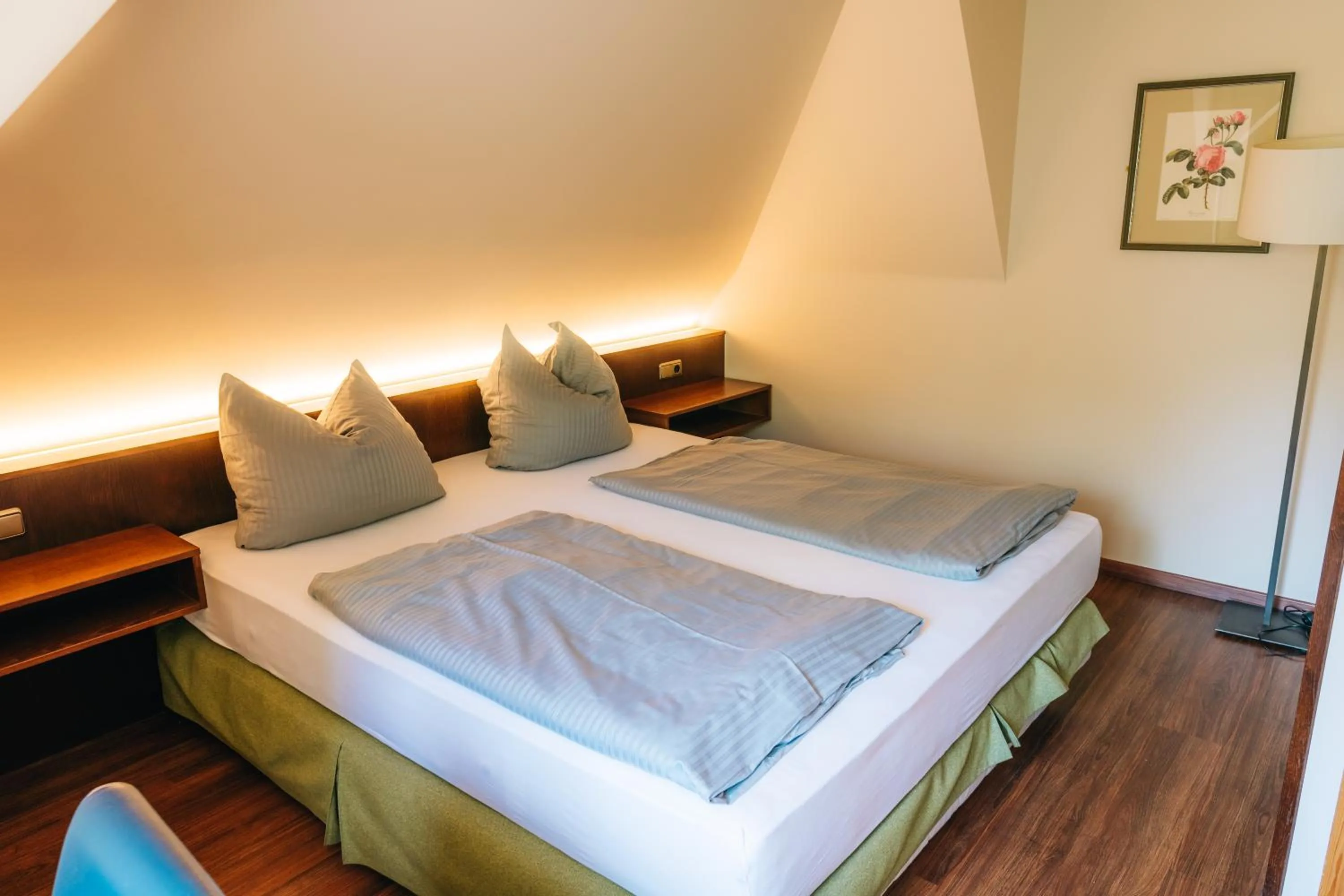 Bed in Hotel Restaurant Mughal