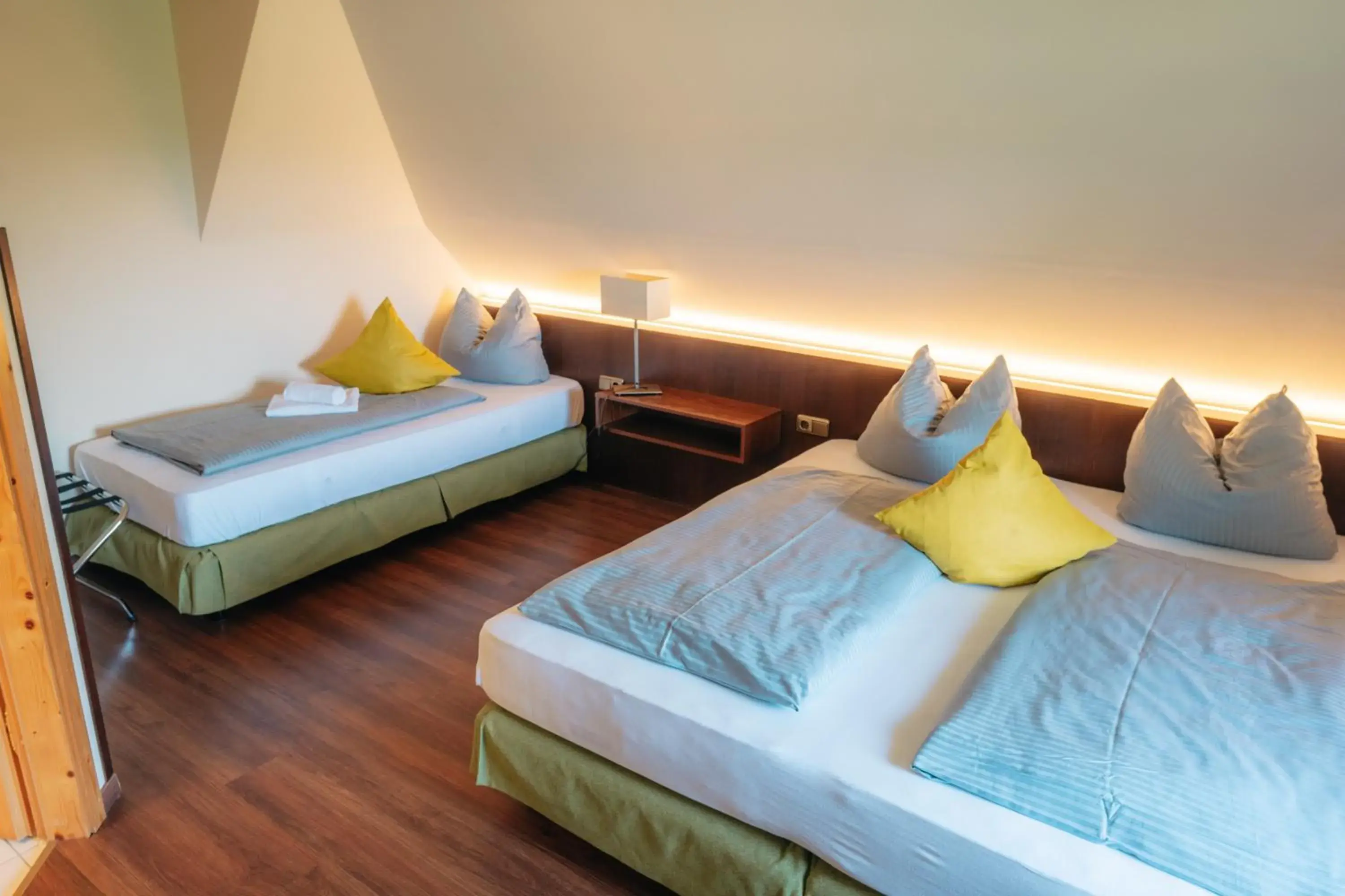 Triple Room with Private Bathroom in Hotel Restaurant Mughal Triple Room with Private Bathroom in Hotel Restaurant Mughal