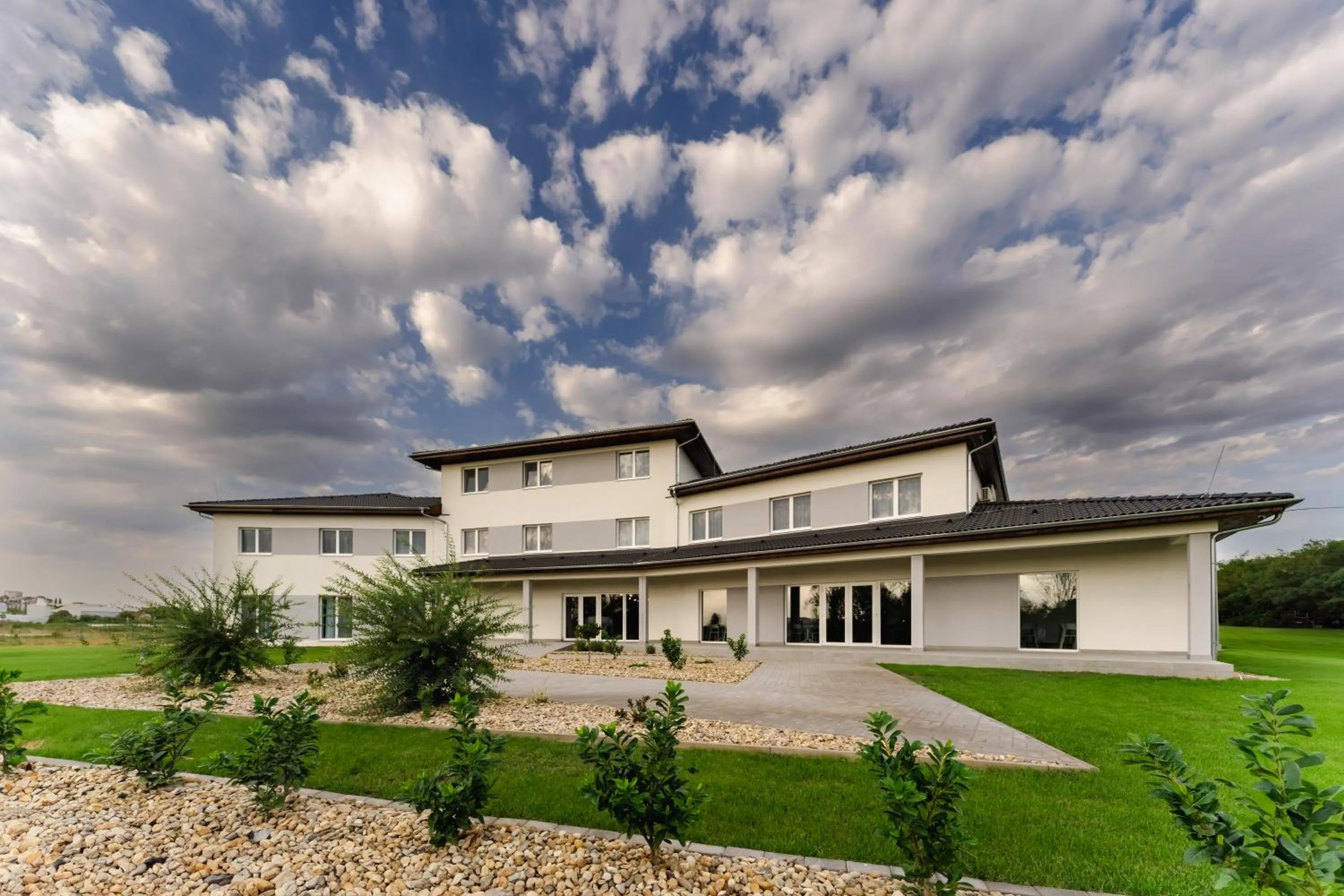 Property building in Noa Panzio